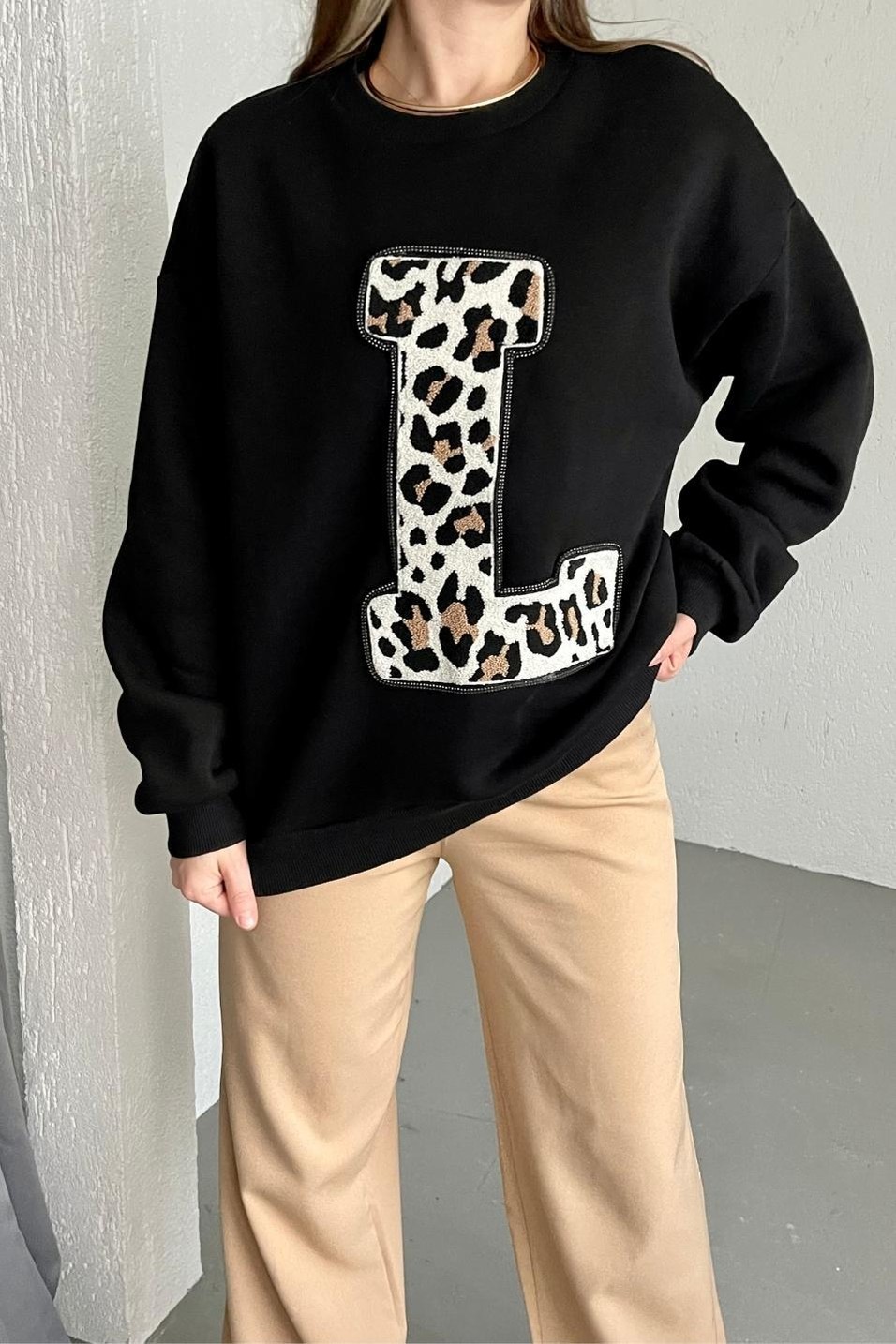SweatshirtL Nakışlı Sweatshırt Siyah