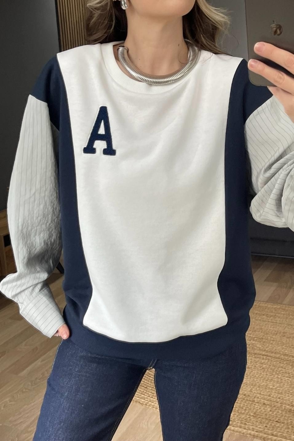 SweatshirtMarka Model Baskılı Tasarım Sweatshırt Ekru