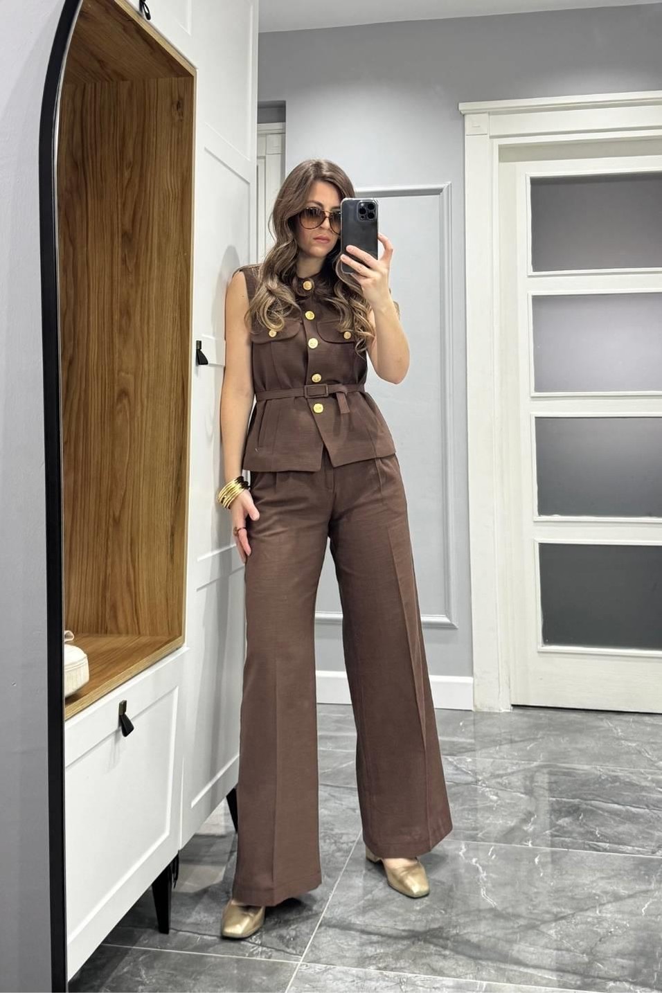 TakımGold Düğmeli Yelek Bol Pantolon İkili Takım Kahverengi