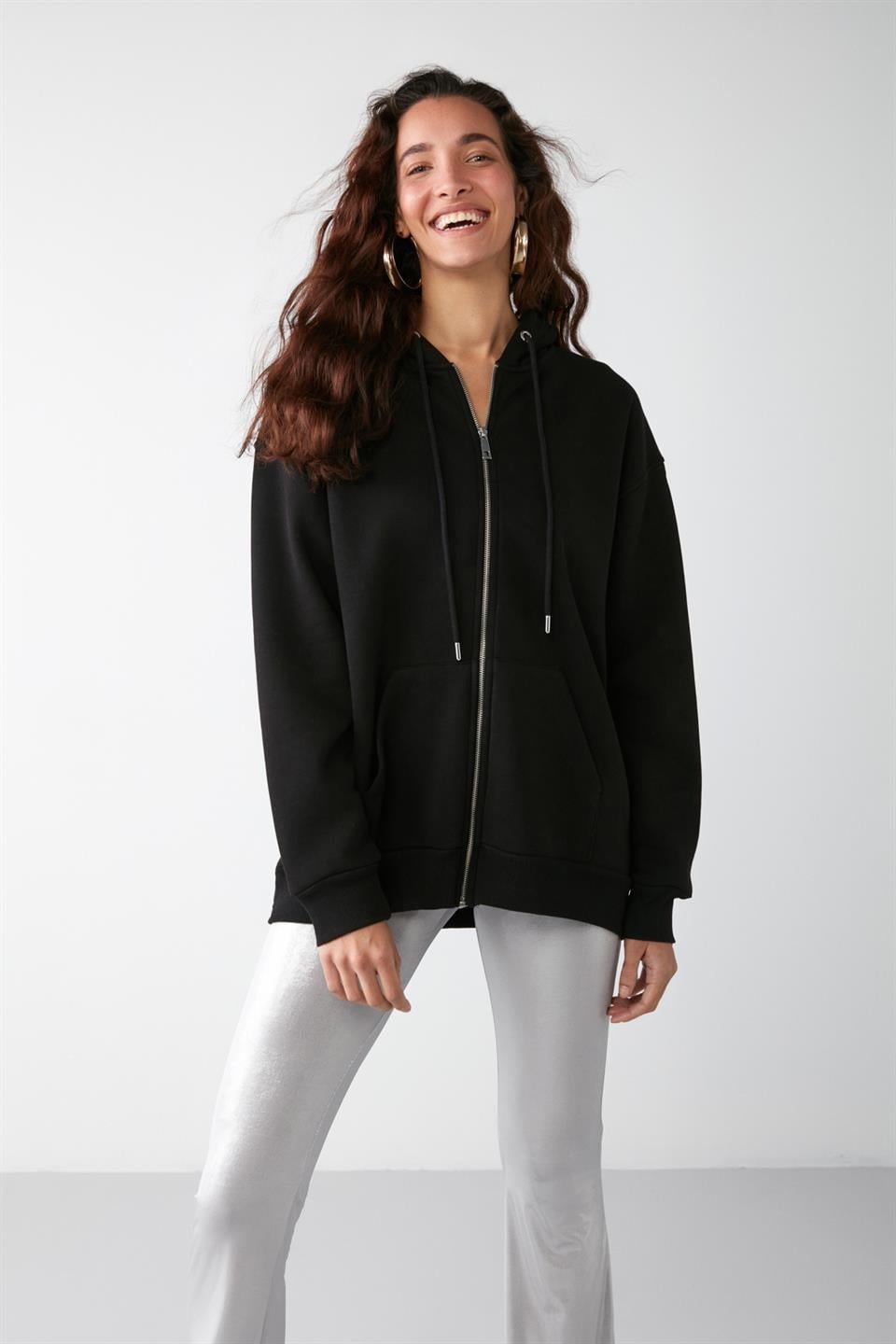 ALENA Kadın Basic Kanguru Cepli Oversize Organik Pamuk Fermuarlı Kapüşonlu Siyah Sweatshirt