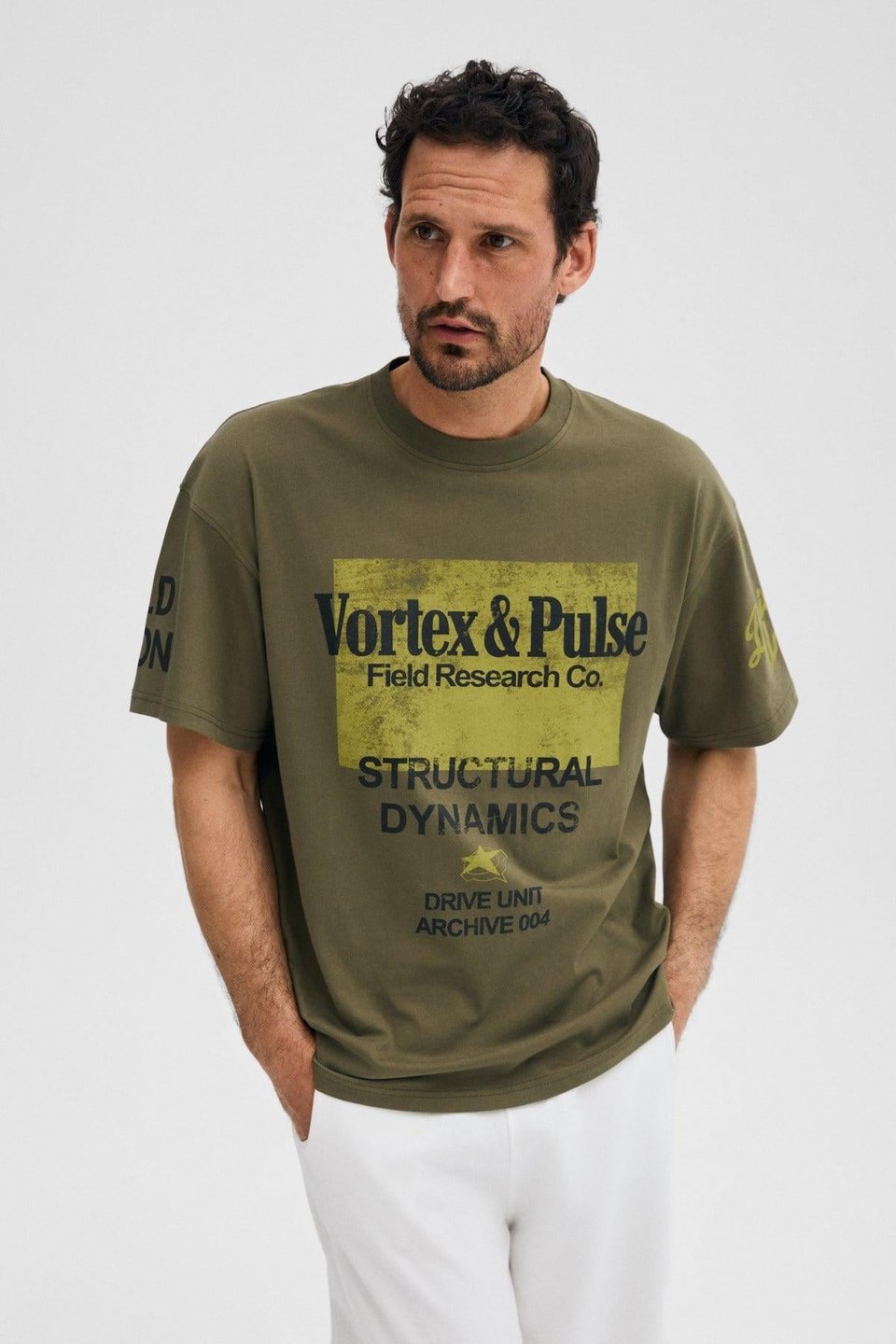 COLINA Erkek %100 Organik Pamuklu Baskı Detaylı Regular Fit Yuvarlak Yaka Haki T-Shirt