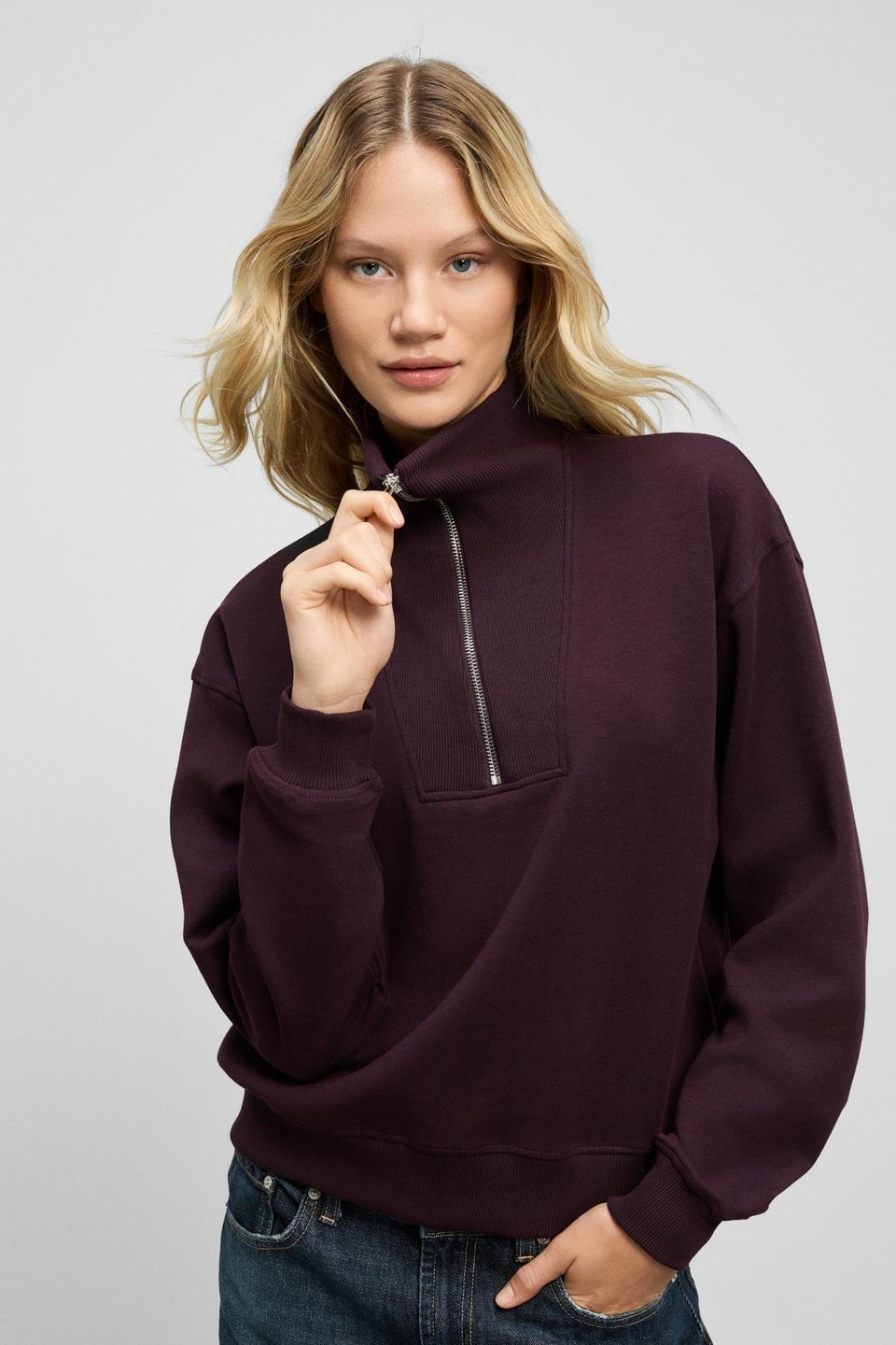 ENDORA Kadın Yumuşak Polarlı Kumaşlı Yakası Fermuarlı Regular Bordo Sweatshirt