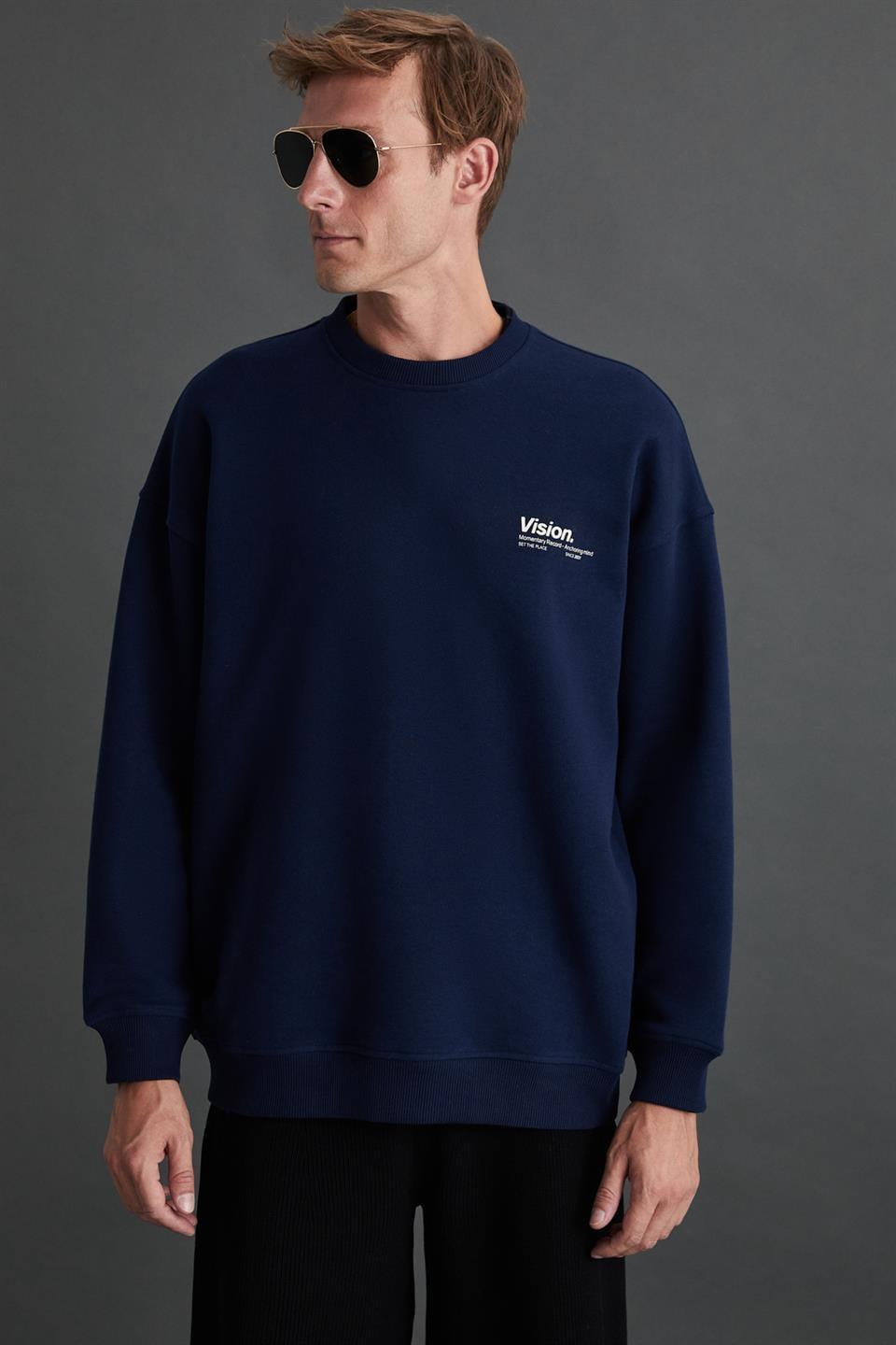 ERNEST Erkek Yumuşacık İçi Polarlı Baskı Detaylı Organik Pamuk Oversize Lacivert Sweatshirt