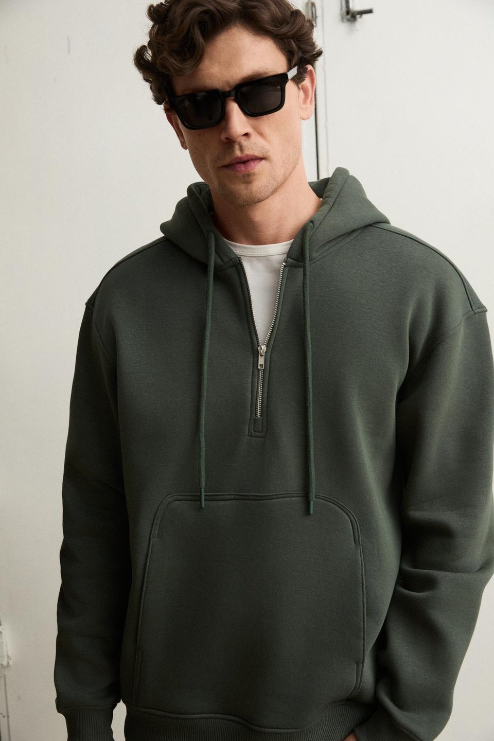 JUSTUS Erkek Kapüşonlu Kanguru Cepli Fermuar Yakalı Yeşil Sweatshirt