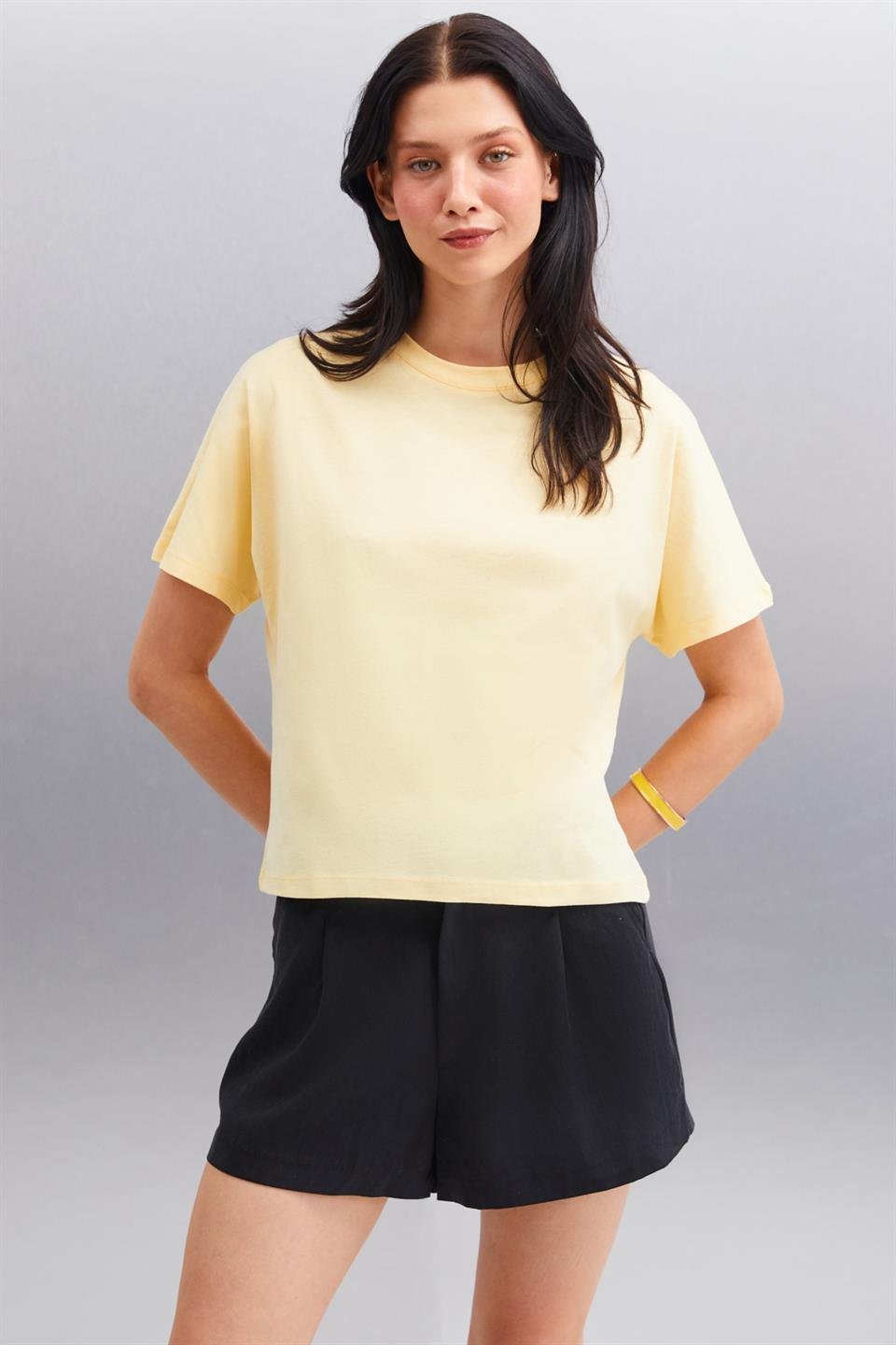 LOTTIE Kadın %100 Organik Pamuklu Regular Kalıp Bisiklet Yaka Basic Kısa Kollu Sarı T-Shirt