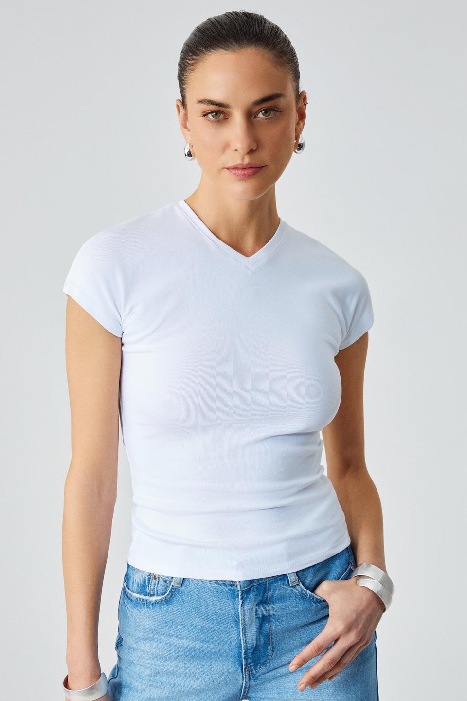 MARTA Kadın Yuvarlak Yaka Kısa Kol Slim Beyaz T-Shirt