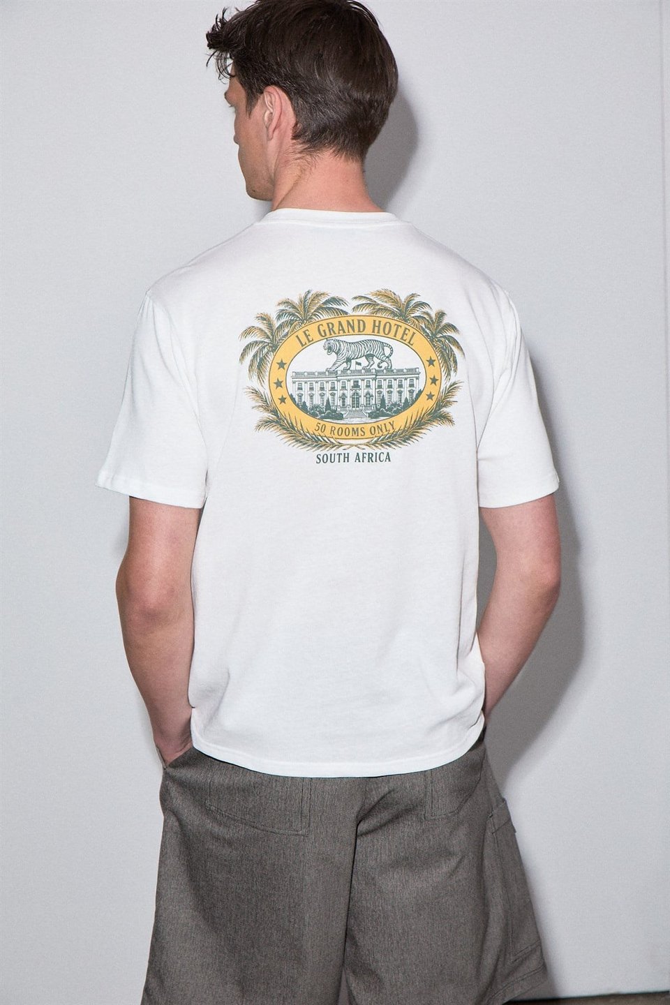 ROOMY Erkek %100 Organik Pamuklu Yuvarlak Yakalı Baskı Detaylı Comfort Fit Beyaz T-Shirt