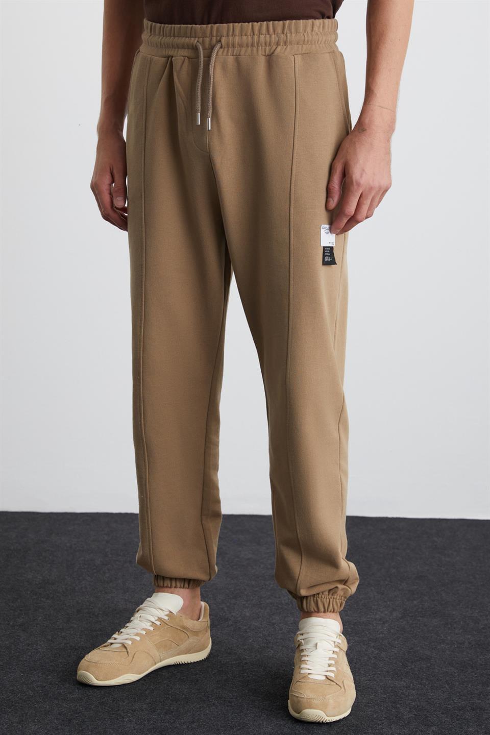 ROWAN Erkek Organik Pamuklu Relaxed Fit İçi Polarlı Süs Etiketli Jogger Vizon Eşofman Altı