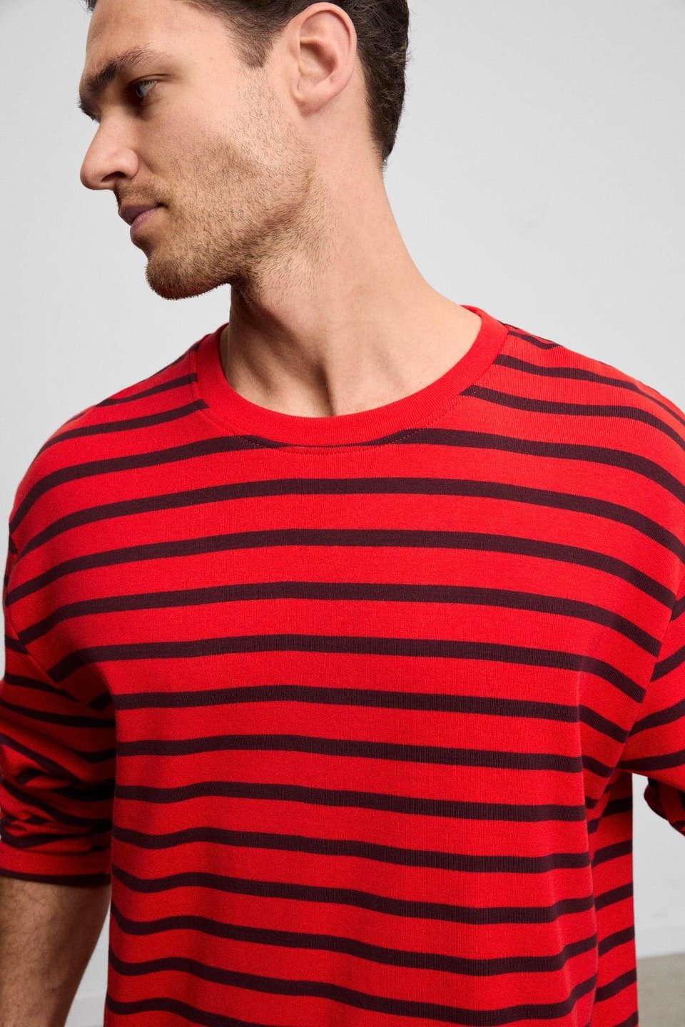 VIGOS Erkek %100 Organik Pamuklu Yuvarlak Yakalı Regular Fit Uzun Kollu Kırmızı Çizgili T-Shirt