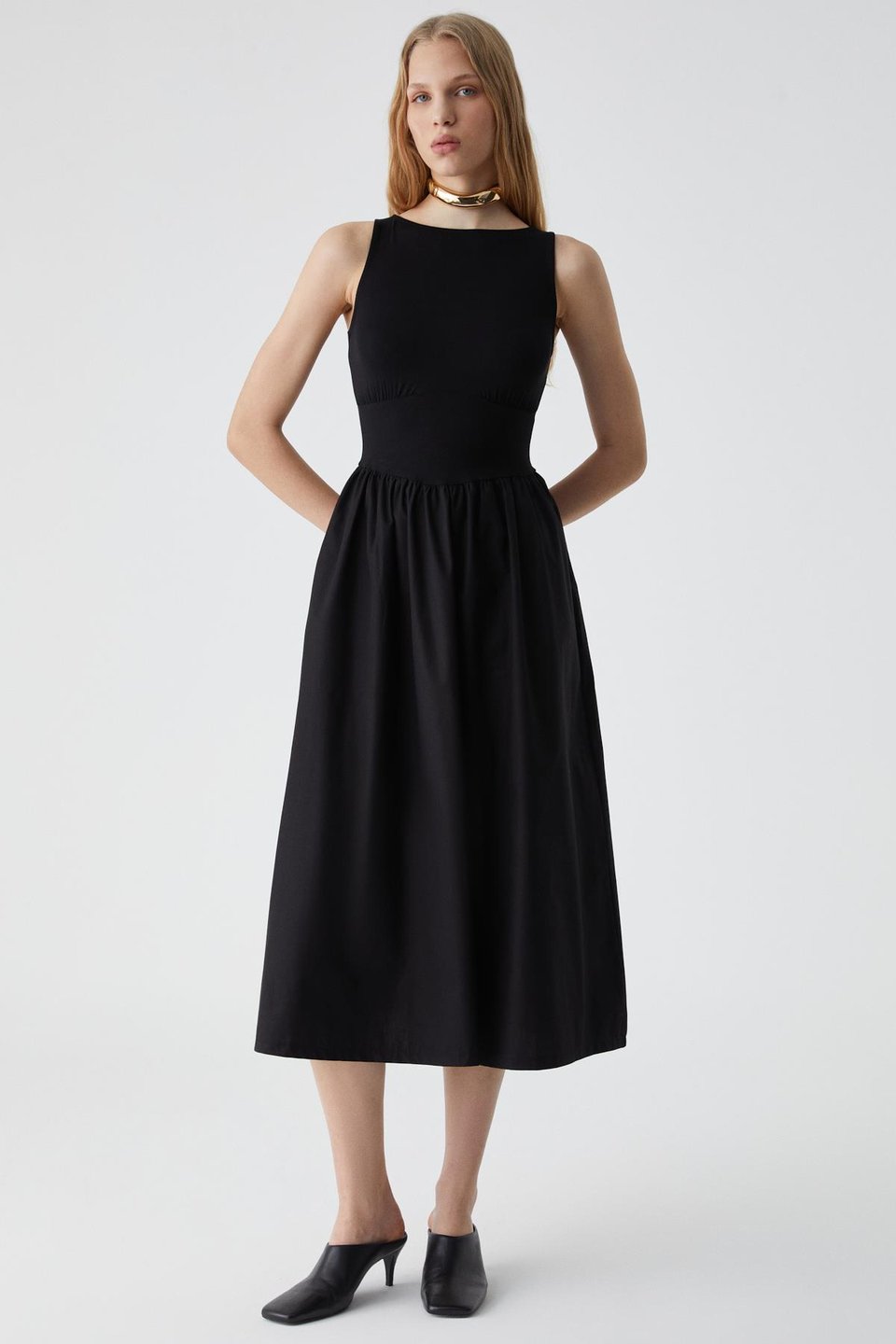 AIRE Kadın Bisiklet Yaka Kolsuz Astarlı Siyah Elbise