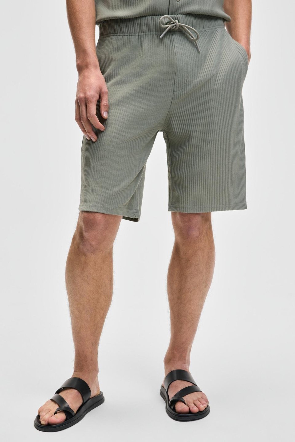 MALYES Erkek Beli Lastikli Kordonlu Yanda Çift Arkada Tek Cepli Relaxed Fit Haki Şort & Bermuda