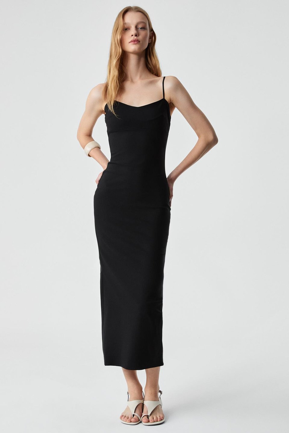 SEDRUAN Kadın Slim Askılı Yaka İnce Uzun Siyah Elbise