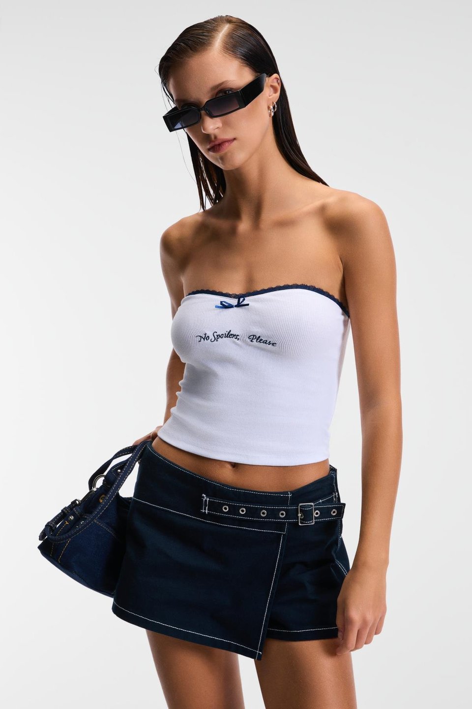 SELYA Kadın Esnek Ribana Kumaşlı Dantelli̇ Nakışlı Beyaz Bluz