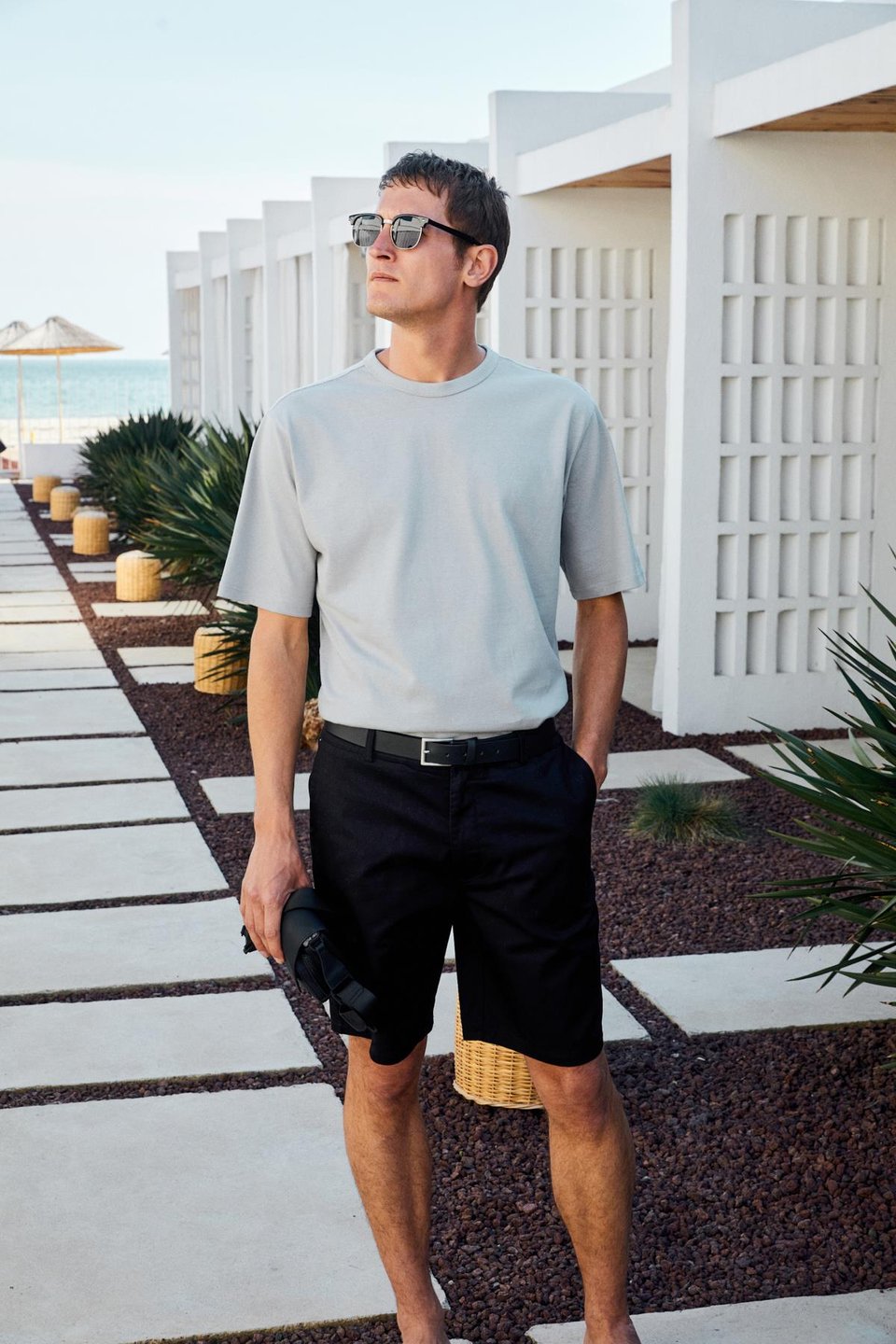 TEEMO Erkek Yanları Cepli Fermuarlı Likralı Slim Fit Siyah Şort