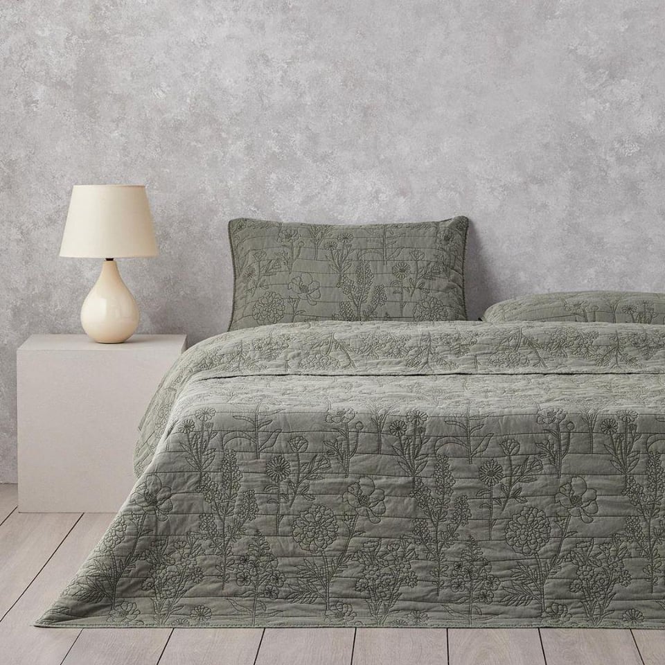 Çift Kişilik Yatak Örtüsü English Home English Home Belle Bloom Çift Kişilik Yatak Örtüsü Takımı 200x220 cm Yeşil
