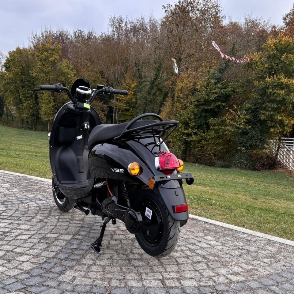 Motosiklet Volta Volta VS2 1500W Elektrikli Motosiklet 60V 22Ah Uzun Menzil