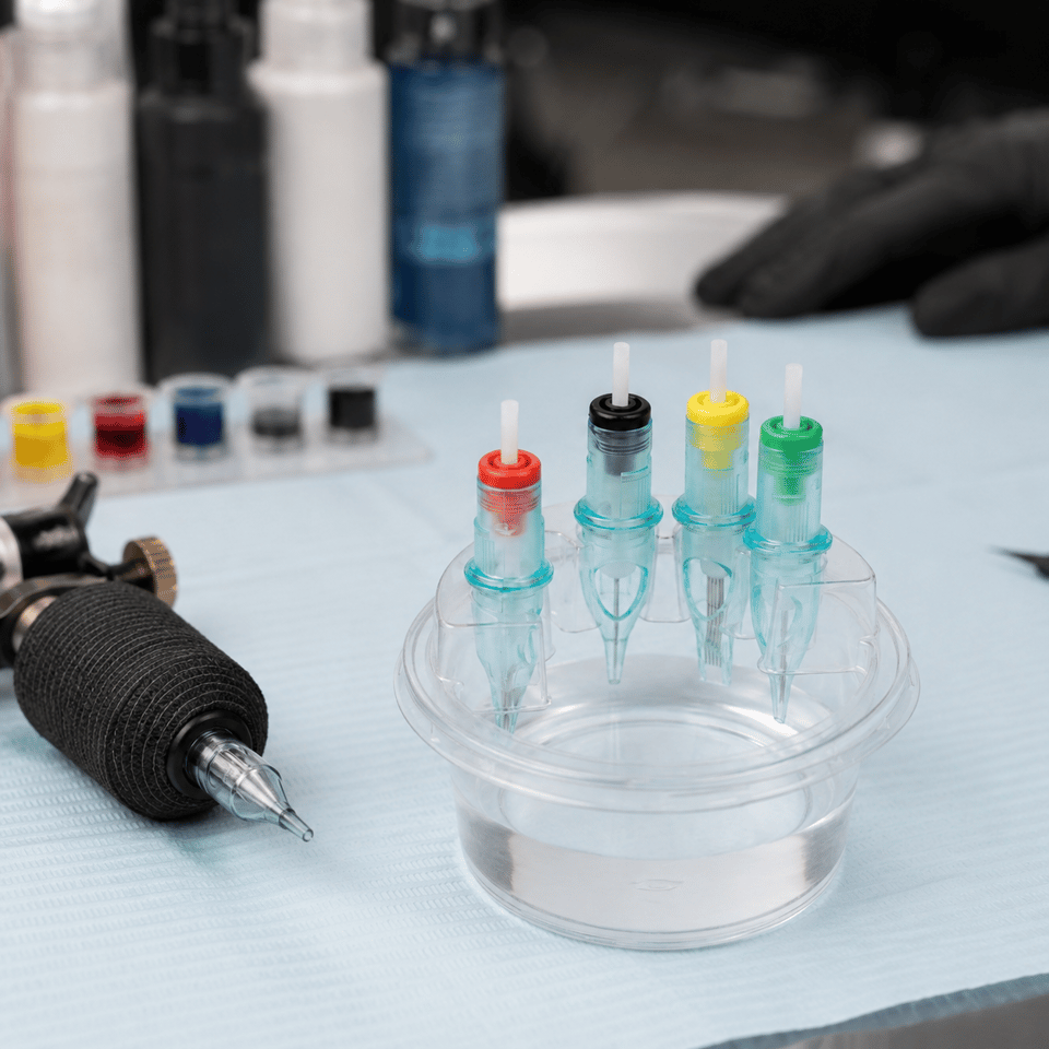 Plastik Dövme İğnesi Temizleme Standı 20’li