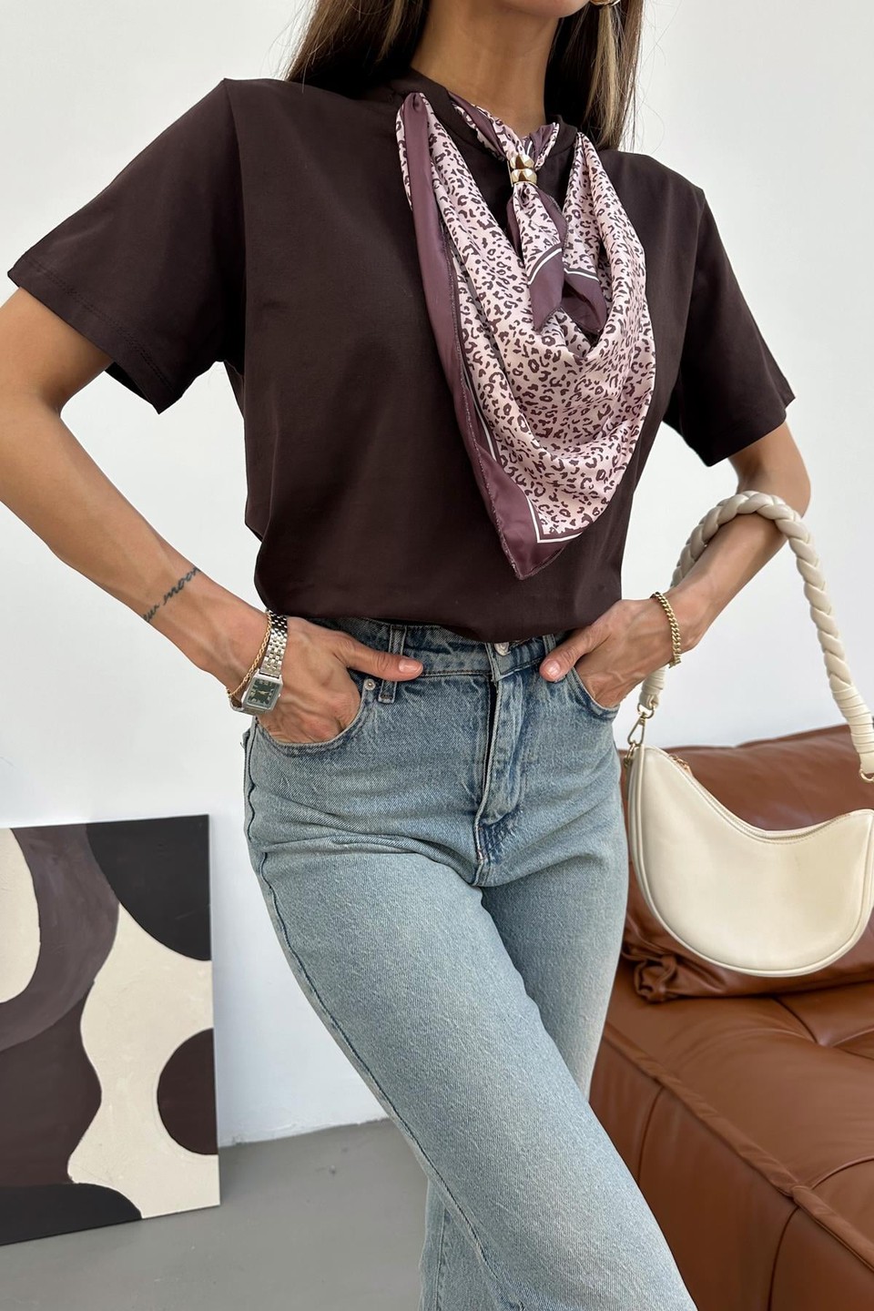 Leopar Desen Fularlı Tshirt Acı Kahve