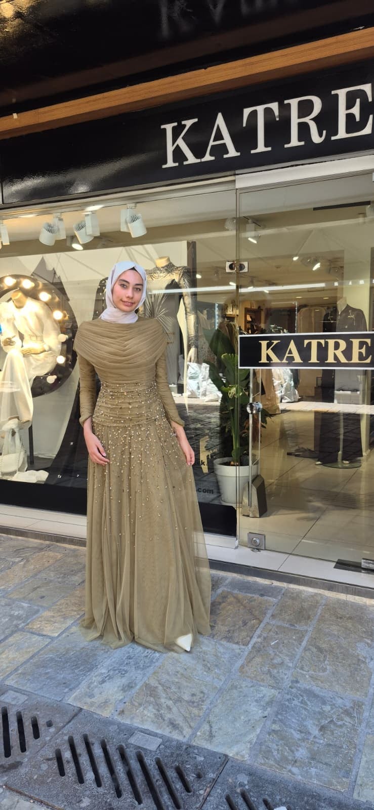 KENZEL TÜL KUMAŞ PUL PAYET İŞLEMELİ ABİYE