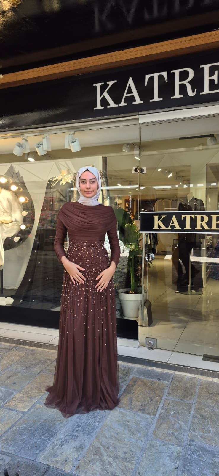 KENZEL TÜL KUMAŞ PUL PAYET İŞLEMELİ ABİYE