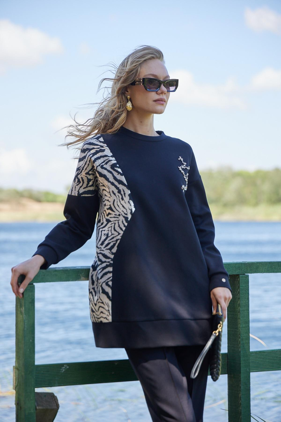 Premium By Moodbasic ZEBRA BROKARLI TAŞLI TUNİK