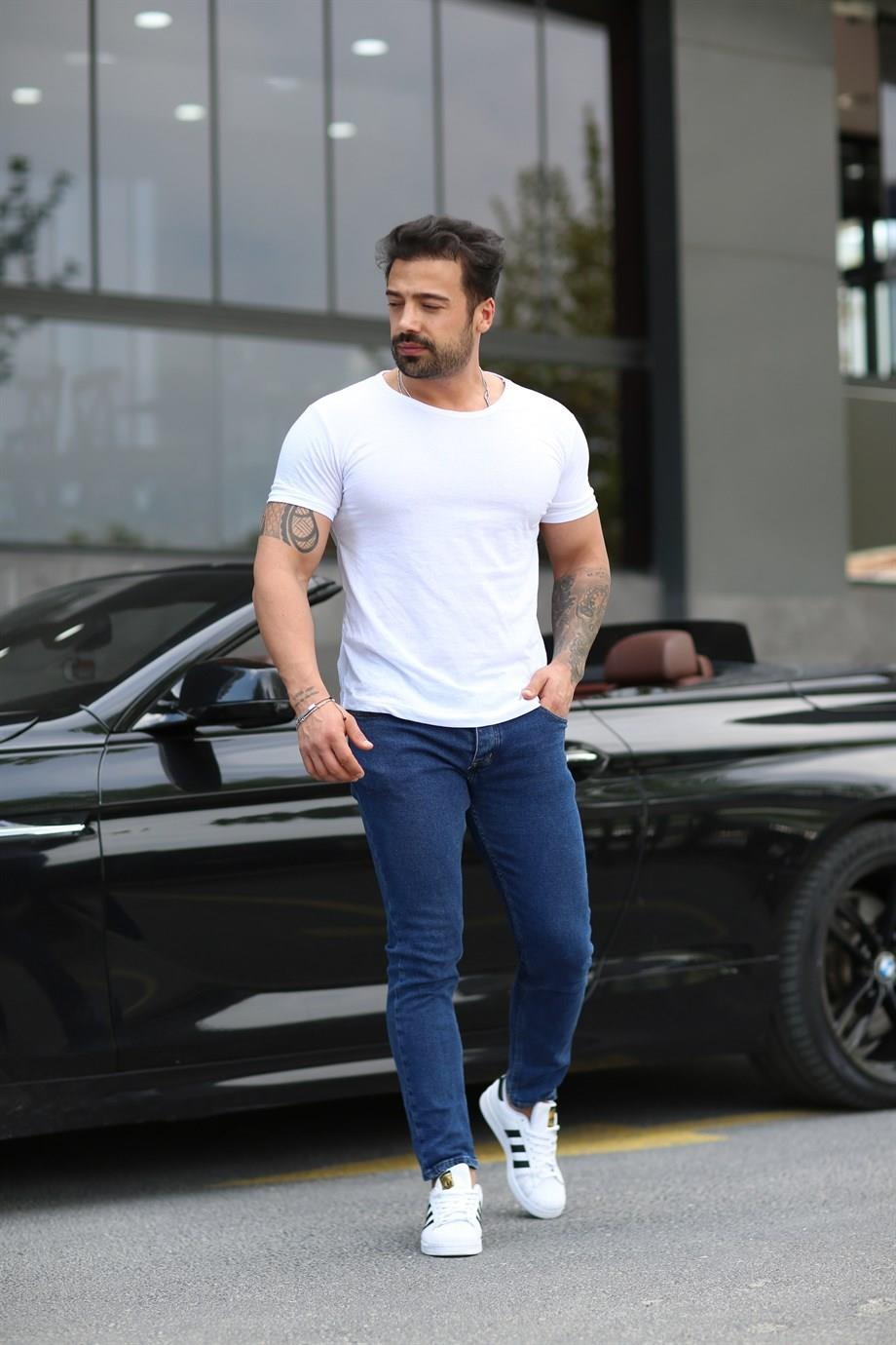 BASİC TSHİRTLERBeyaz Basic T-SHİRT