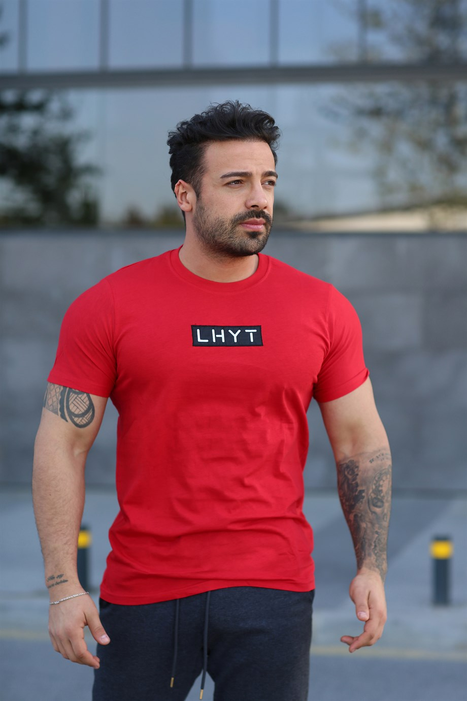 BASİC TSHİRTLERKırmızı LHYT Baskılı Basic T-SHİRT