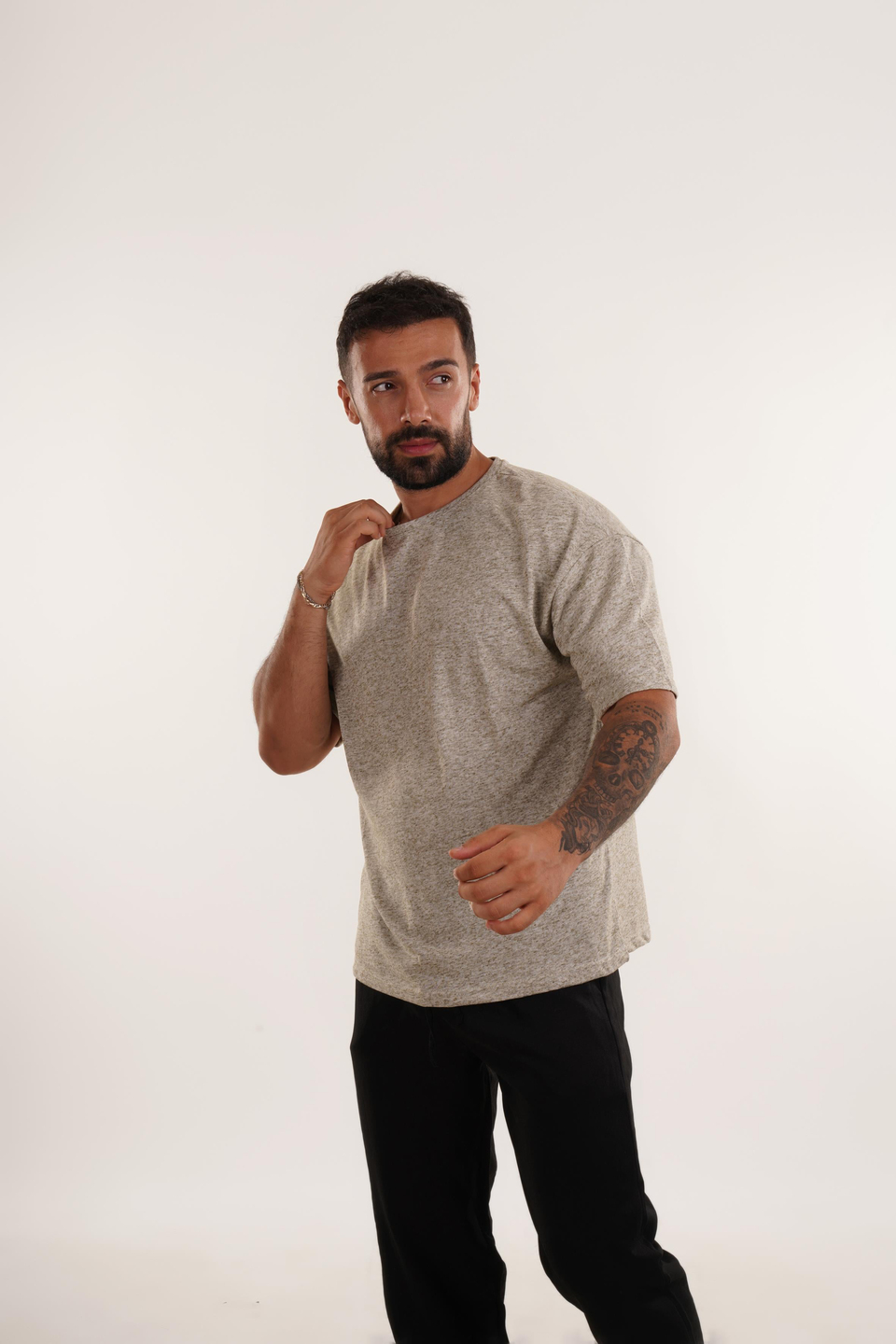 BASKILI TSHİRT MODELLERİHaki Hırçıl Desenli Bisiklet Yaka Oversize T-SHİRT VMS 30515