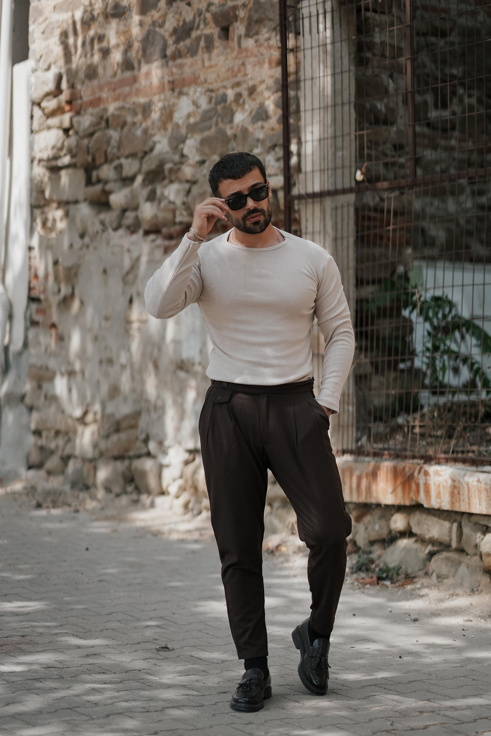 KIŞLIK KLASİK KOMBİNLERKrem Selanik Kaşkorse Bisiklet Yaka SC, Kahve Tokalı Duble Paça Kumaş Pantolon W11 5035
