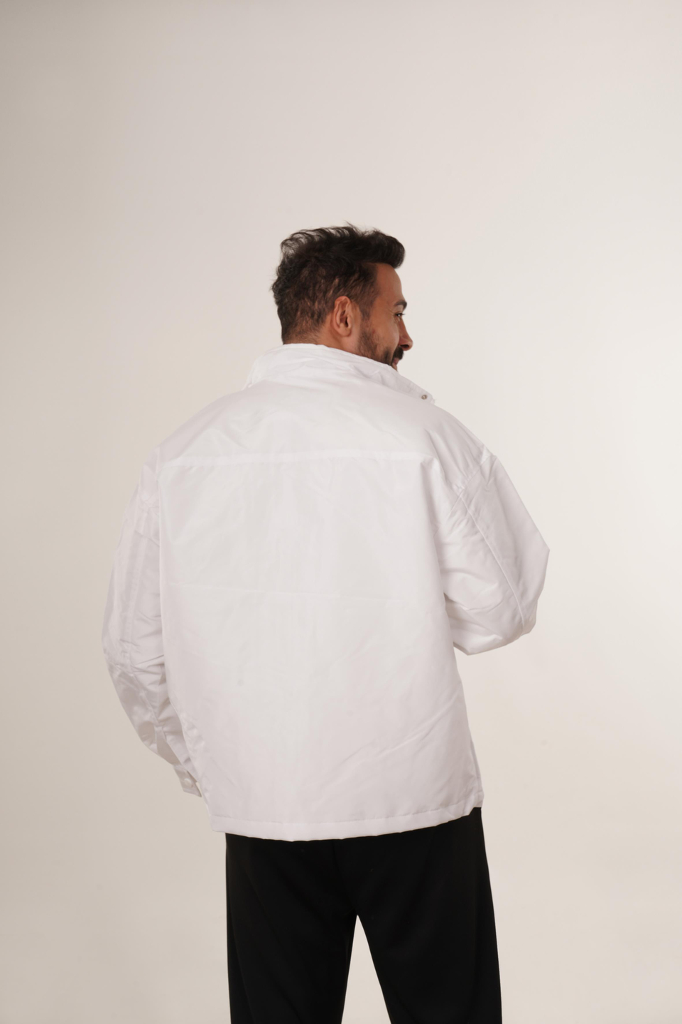 MONTBeyaz Oversize Yüksek Kalite Mont