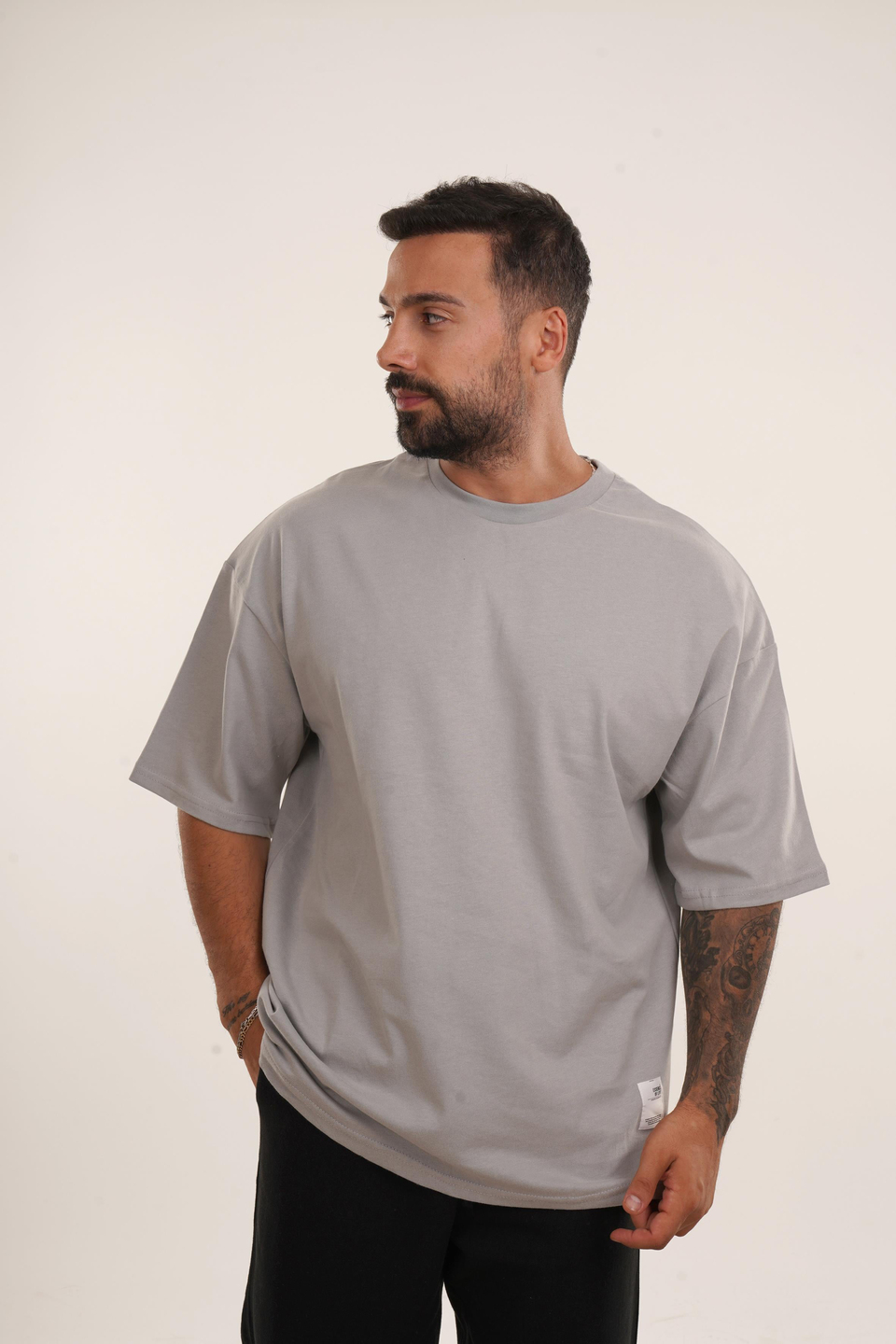 OVERSİZE T-SHİRTGri Güvercin Baskılı Compak Pamuk Oversize TSHİRT EST E70090