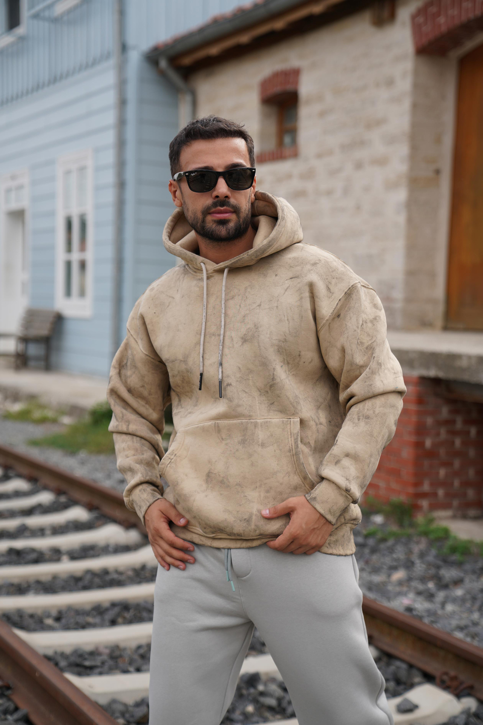 SweatKrem 3 İplik Oversize Yıkamalı Kapşonlu Sweatshirt PLZ