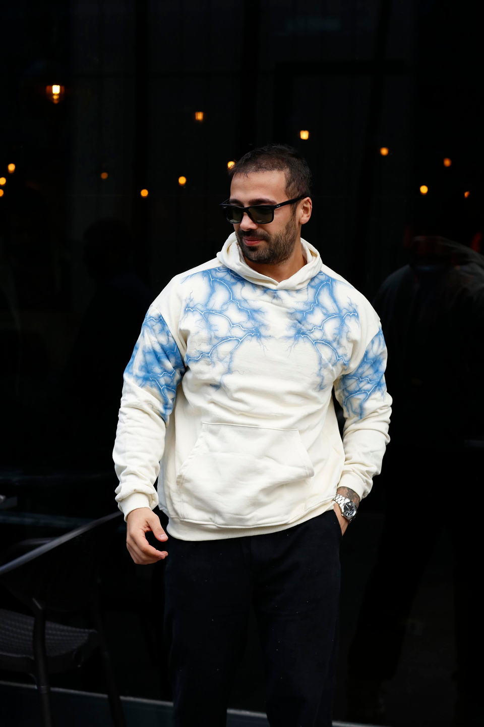 SWEATSHİRTBej 2 İplik MaviYıldırım Baskılı Kapşonlu Sweatshirt TB