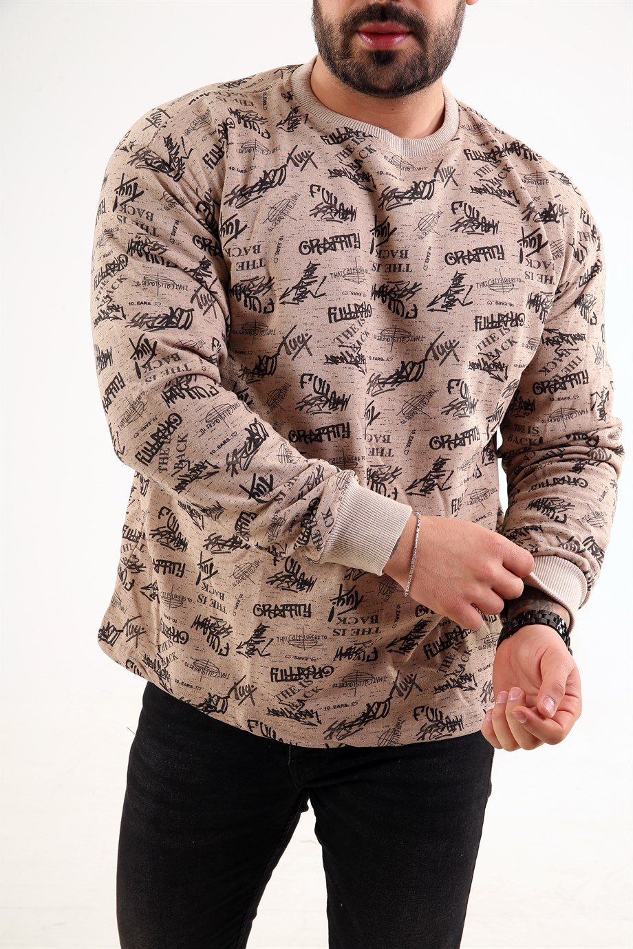 SWEATSHİRTKrem Grafity Baskılı Sweatshirt TMB