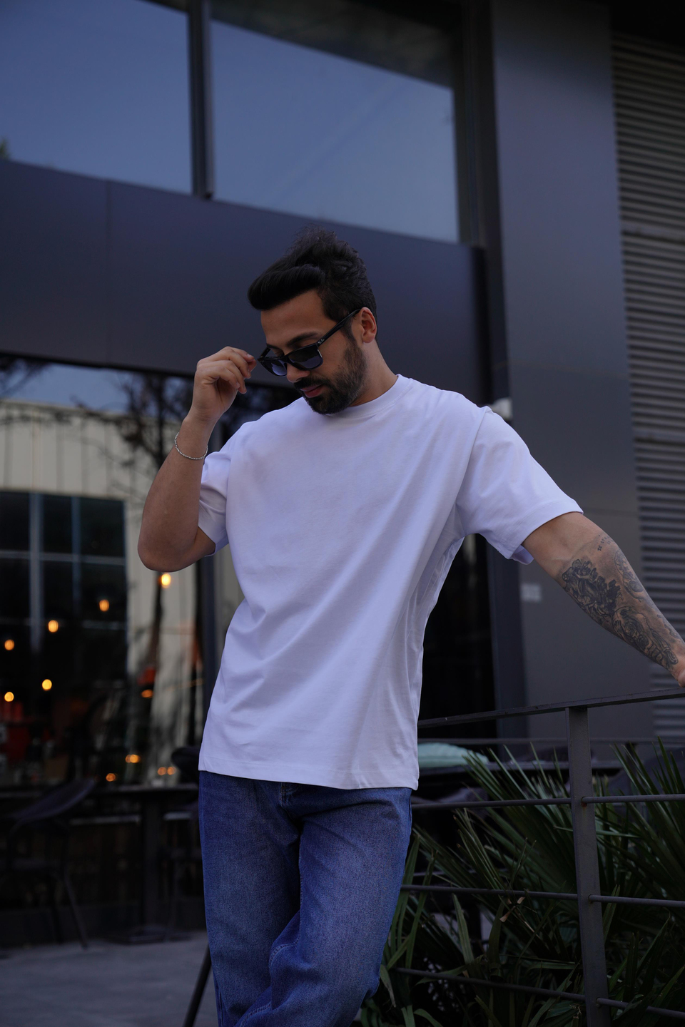 T-SHİRTBeyaz Compak Düz Oversize T-Shirt SNZ