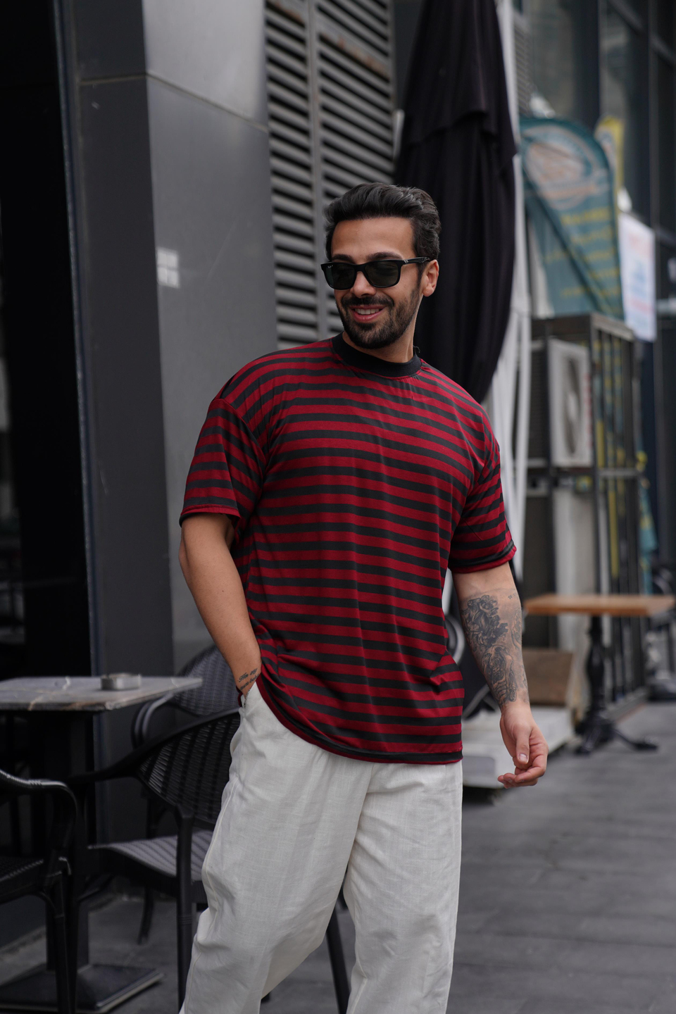 T-SHİRTBordo Siyah Çizgili Oversize Viskon T-Shirt TK 1008
