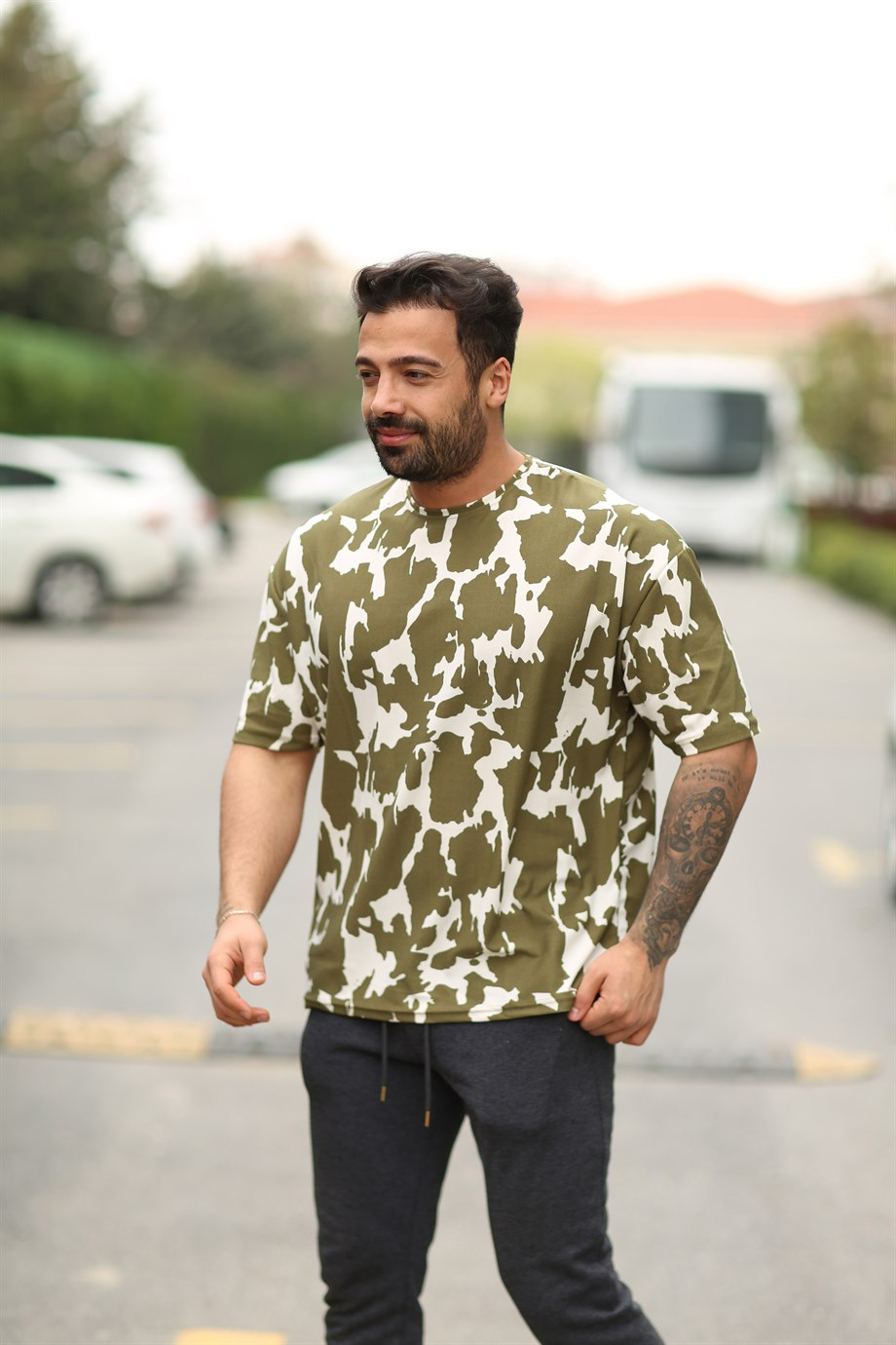 T-SHİRTHakiye Beyaz Batik Oversize T-SHİRT TMB