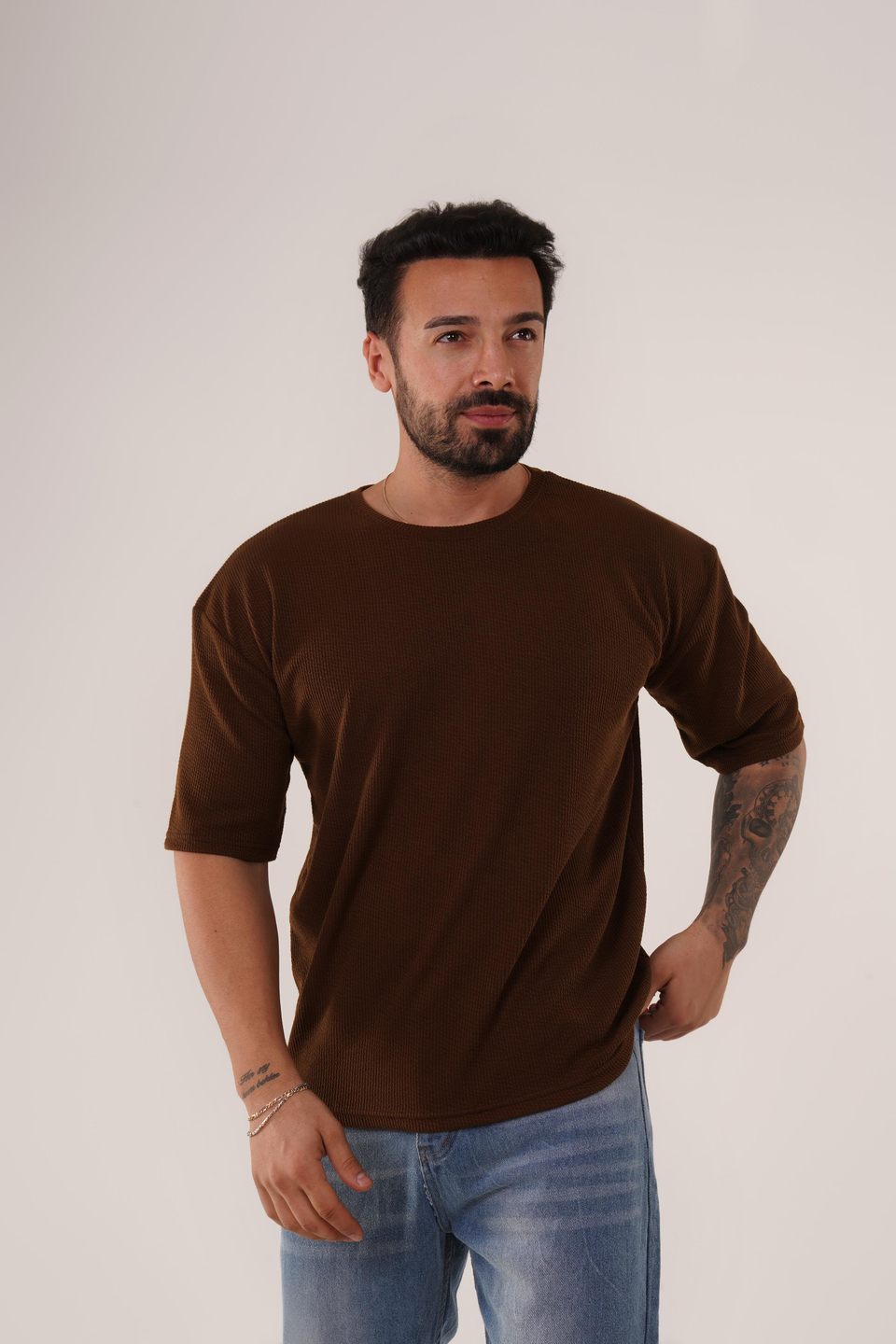 T-SHİRTKahve Burgu Desen Oversize T-Shirt SC