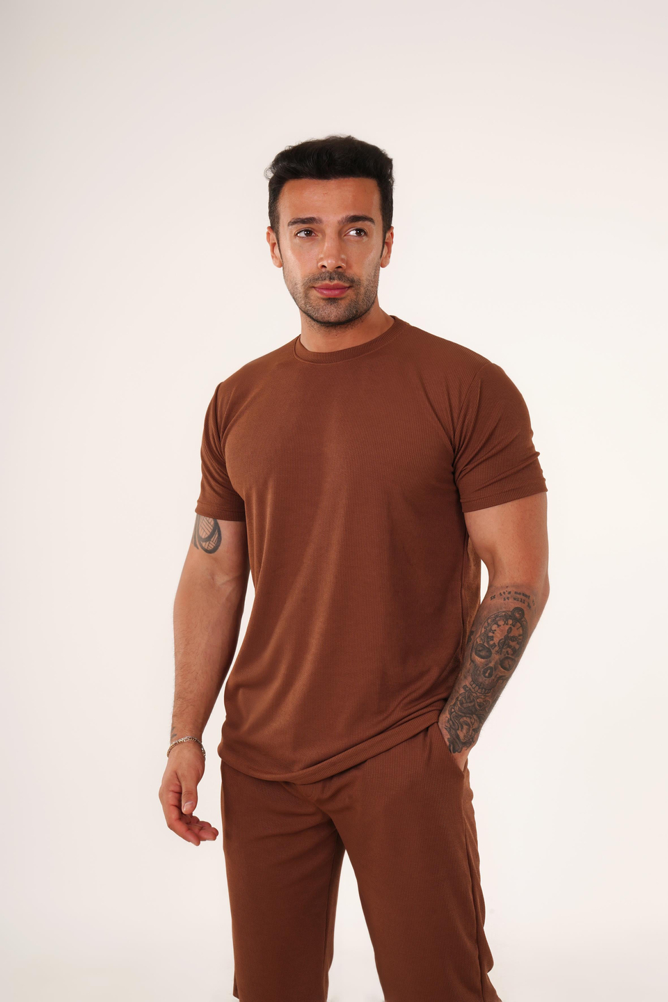 T-SHİRTKahve Burgu Desen T-Shirt TB