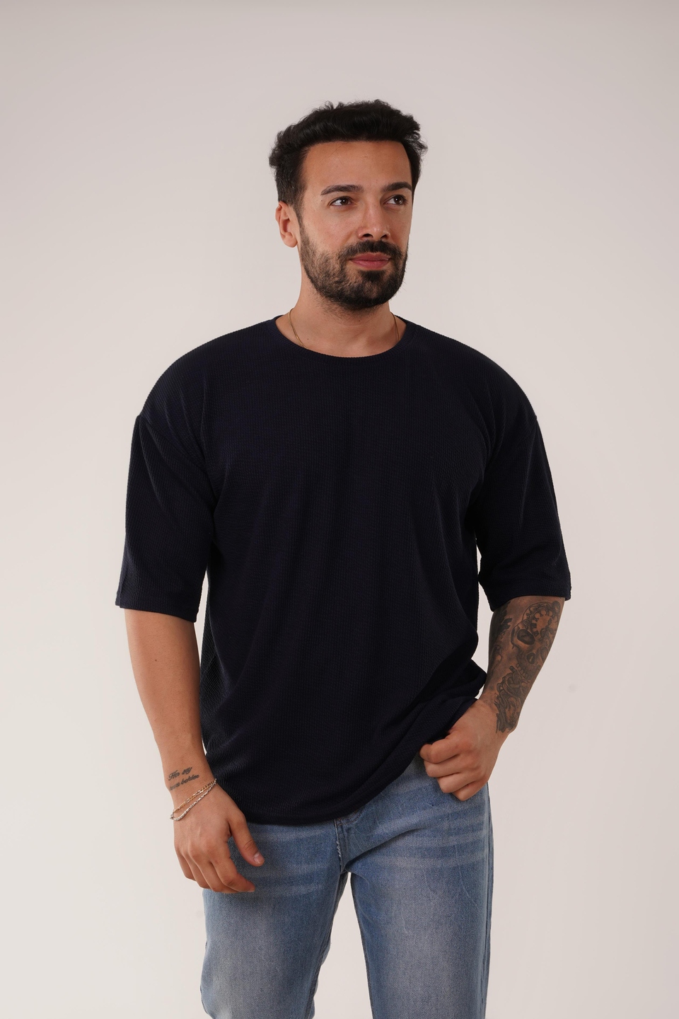 T-SHİRTLacivert Burgu Desen Oversize T-Shirt SC