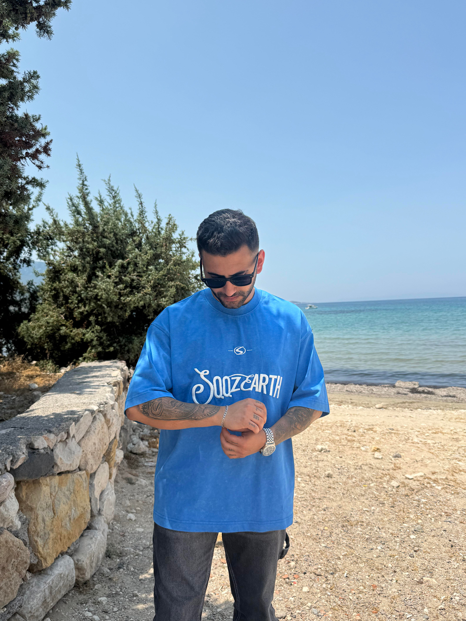T-SHİRTSaksmavi Yıkamalı Yüksek Kalite SQQZEARTH Baskılı Oversize T-SHIRT PNC 8113