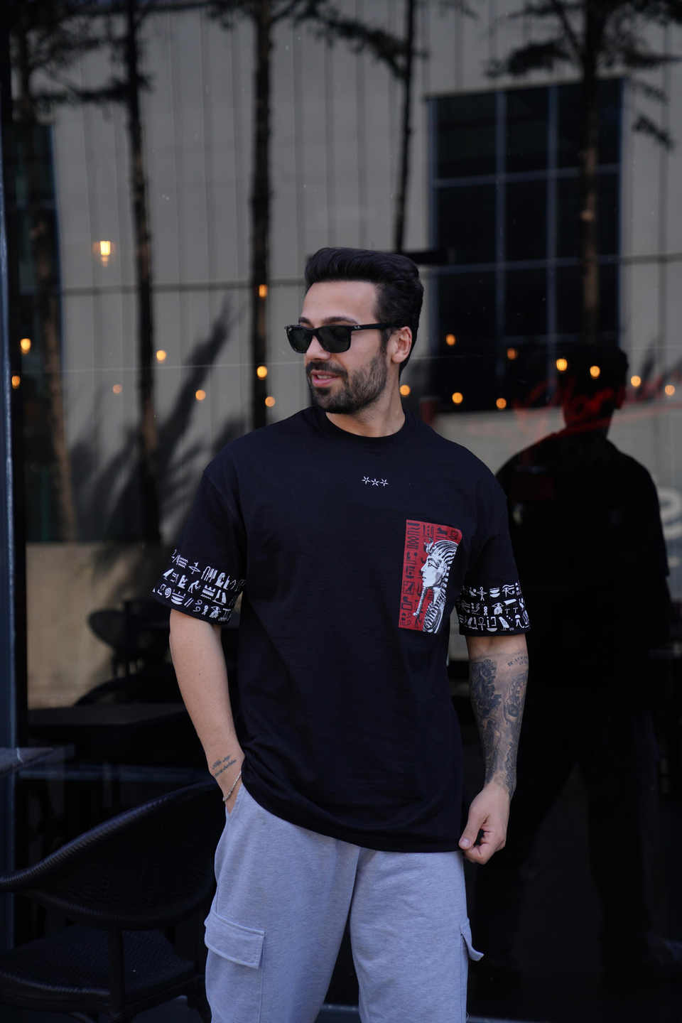 T-SHİRTSiyah Firavun Baskılı Oversize T-Shirt VSK