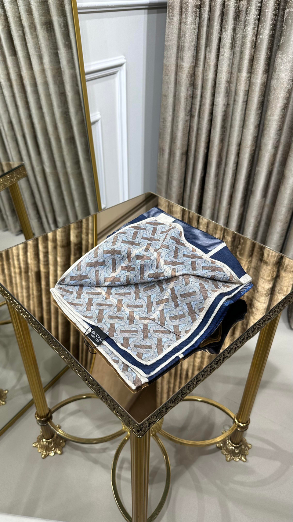 BURB. YÜN EŞARP LACİVERT