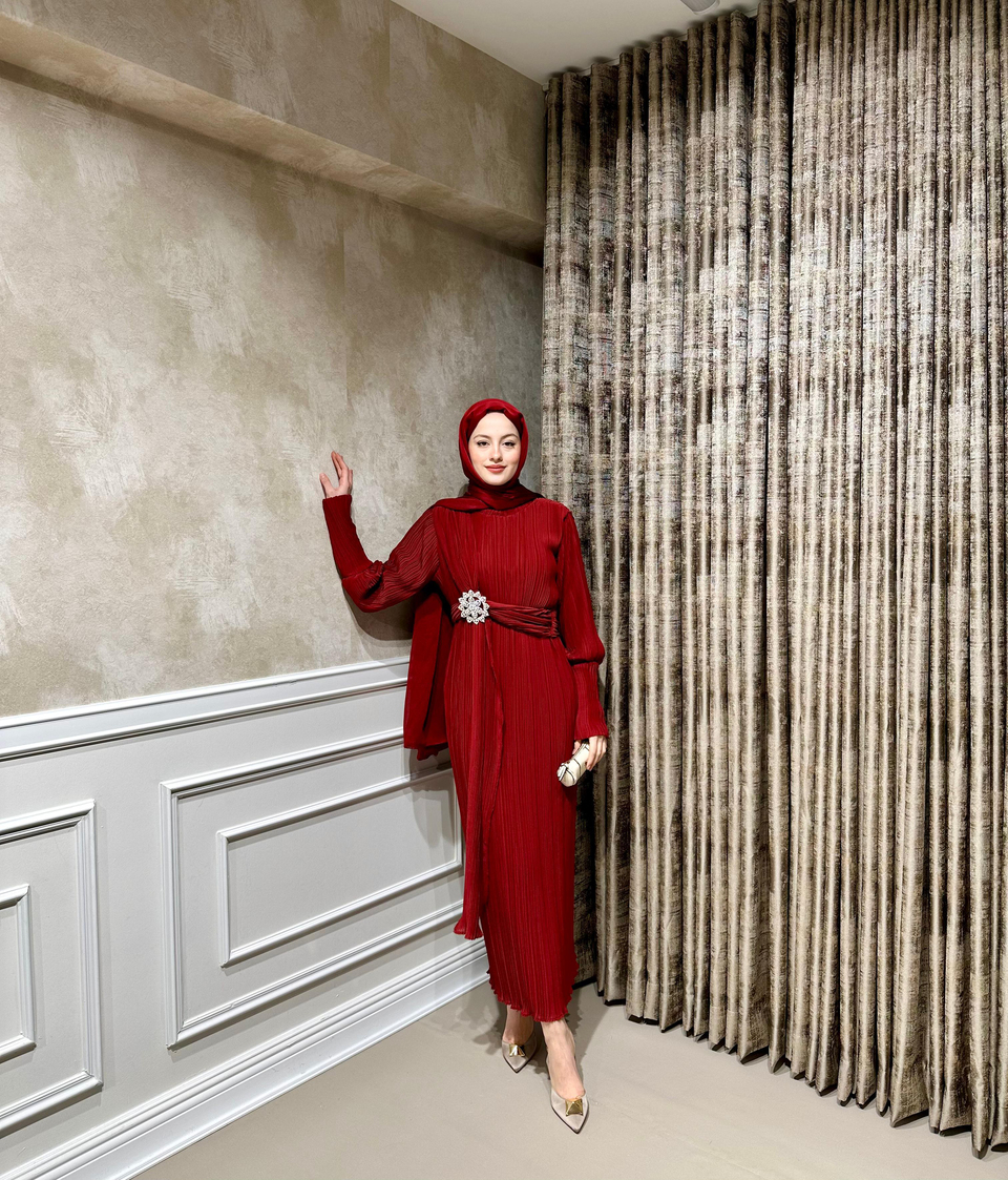MADONNA ABİYE BORDO