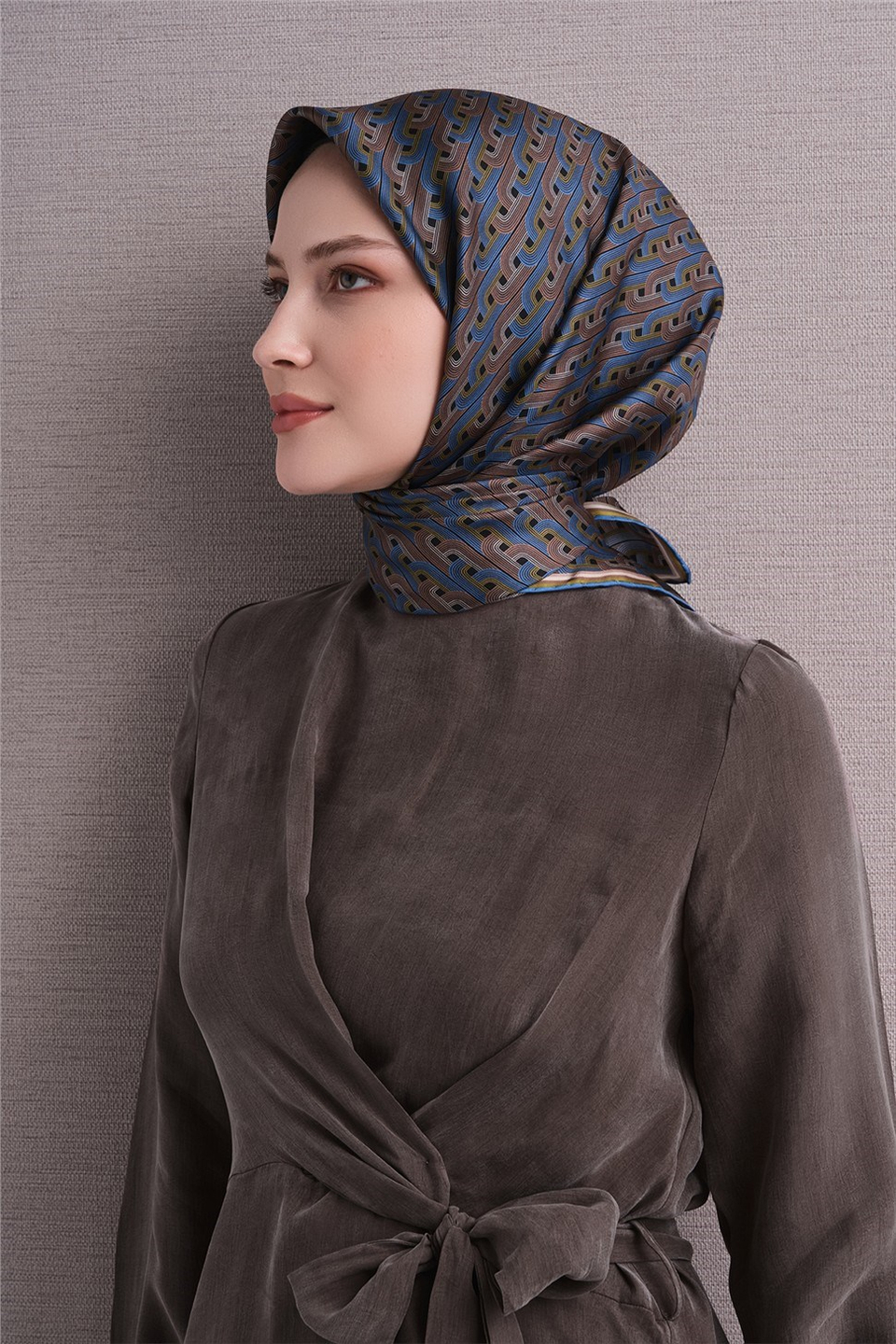 Armine Saf İpek Twill Eşarp 9604