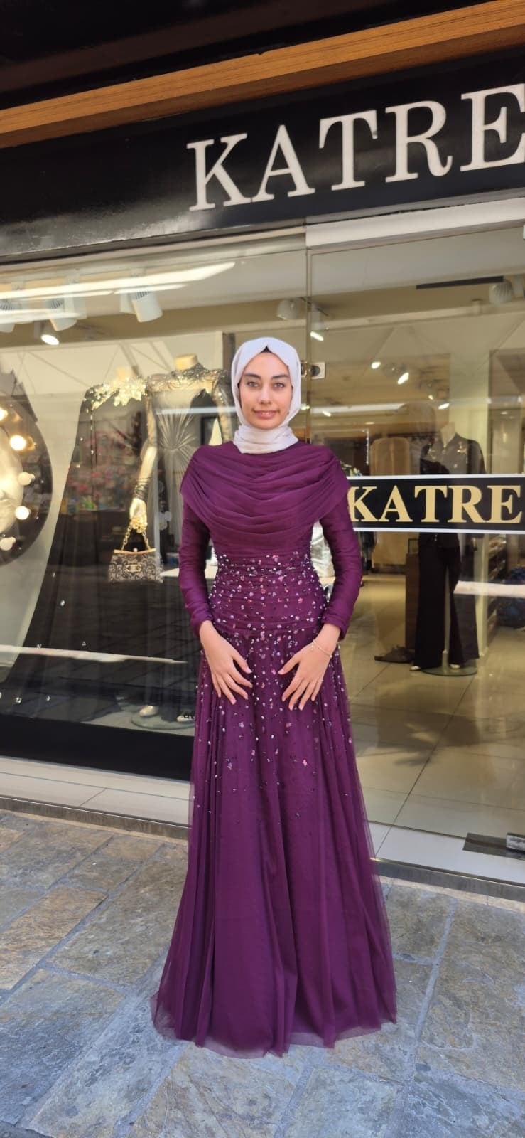 KENZEL TÜL KUMAŞ PUL PAYET İŞLEMELİ ABİYE