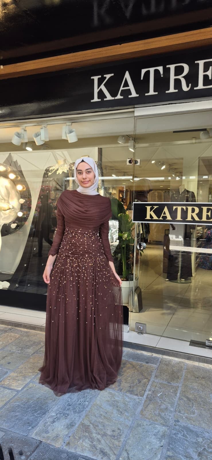 KENZEL TÜL KUMAŞ PUL PAYET İŞLEMELİ ABİYE