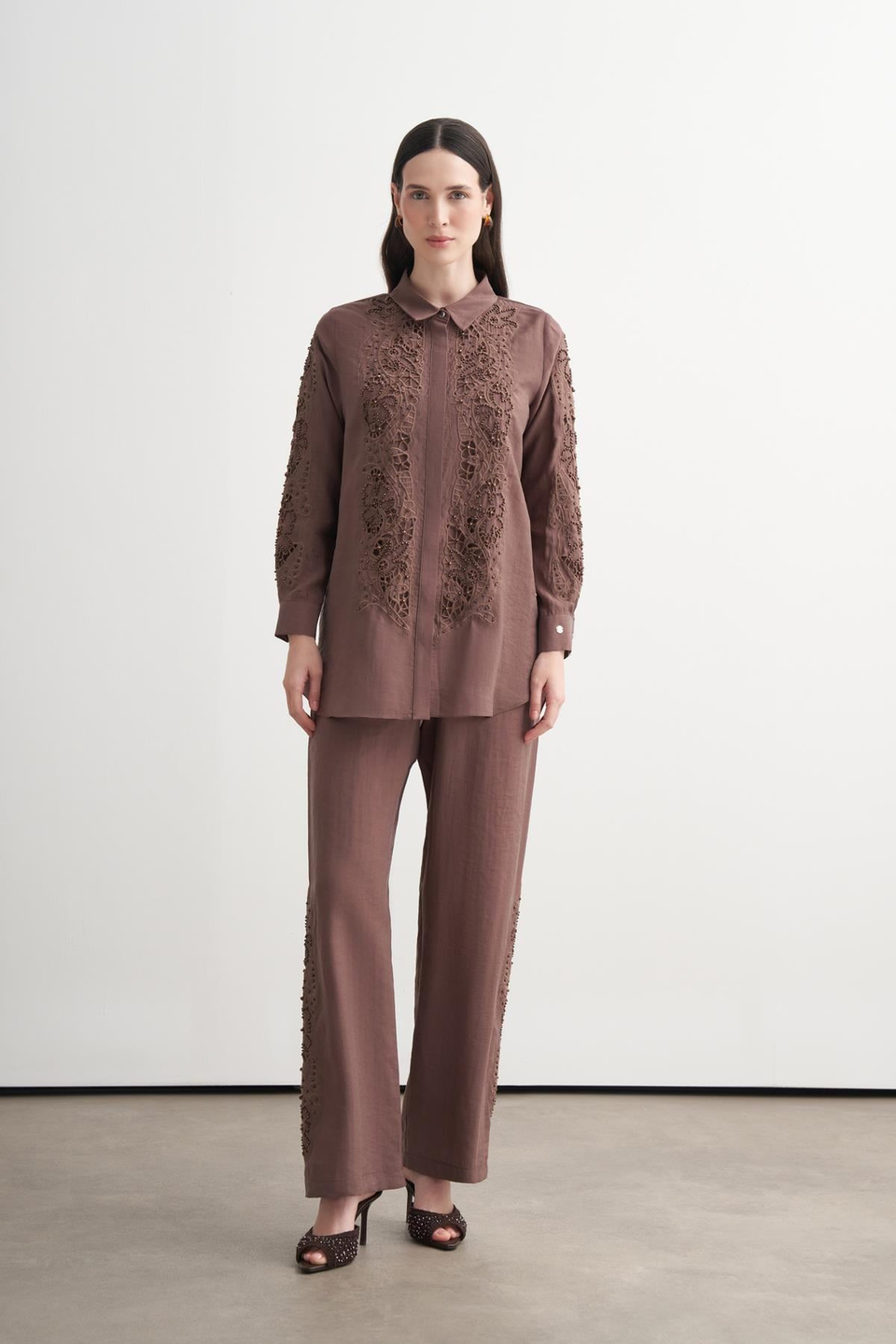 Merwe By Moodbasic KRİSTAL BONCUK İŞLEMELİ NAKIŞLI TAKIM