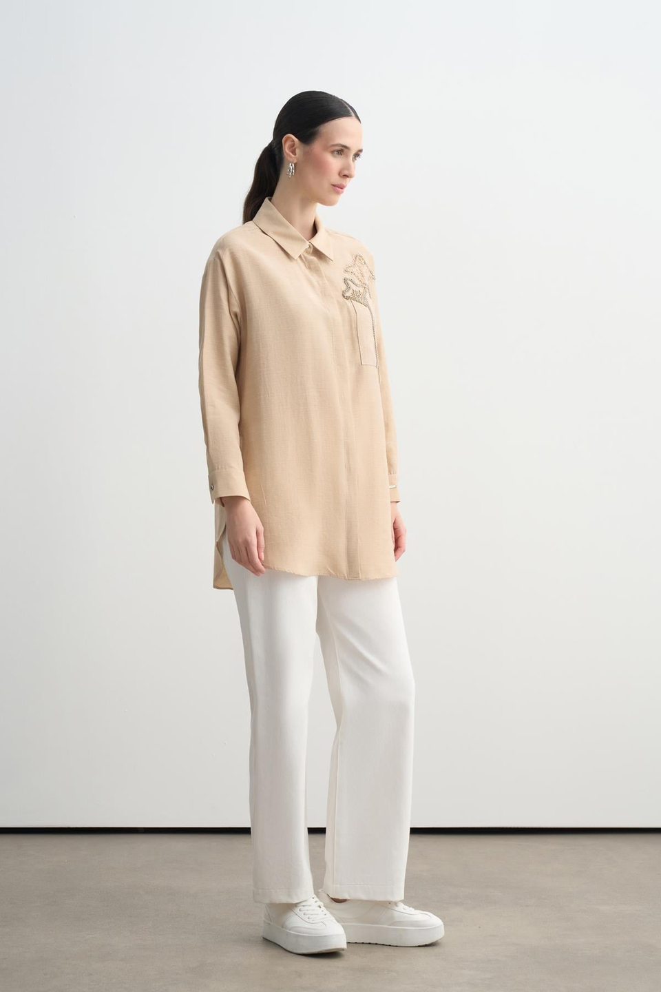 MOODBASIC TAŞ İŞLEMELİ BAMBU KETEN GÖMLEK