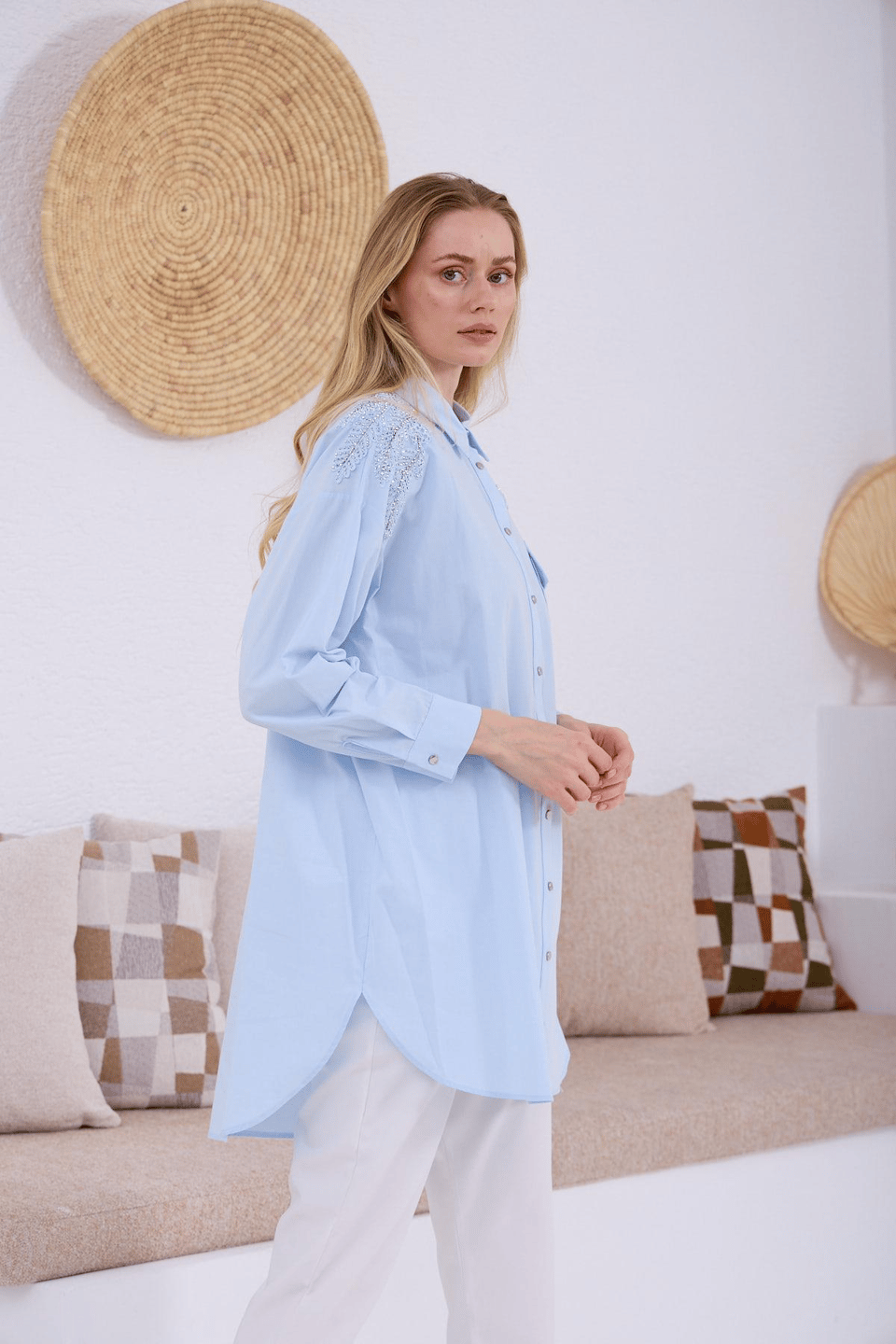 MOODBASIC TAŞLI DANTELLİ GÖMLEK